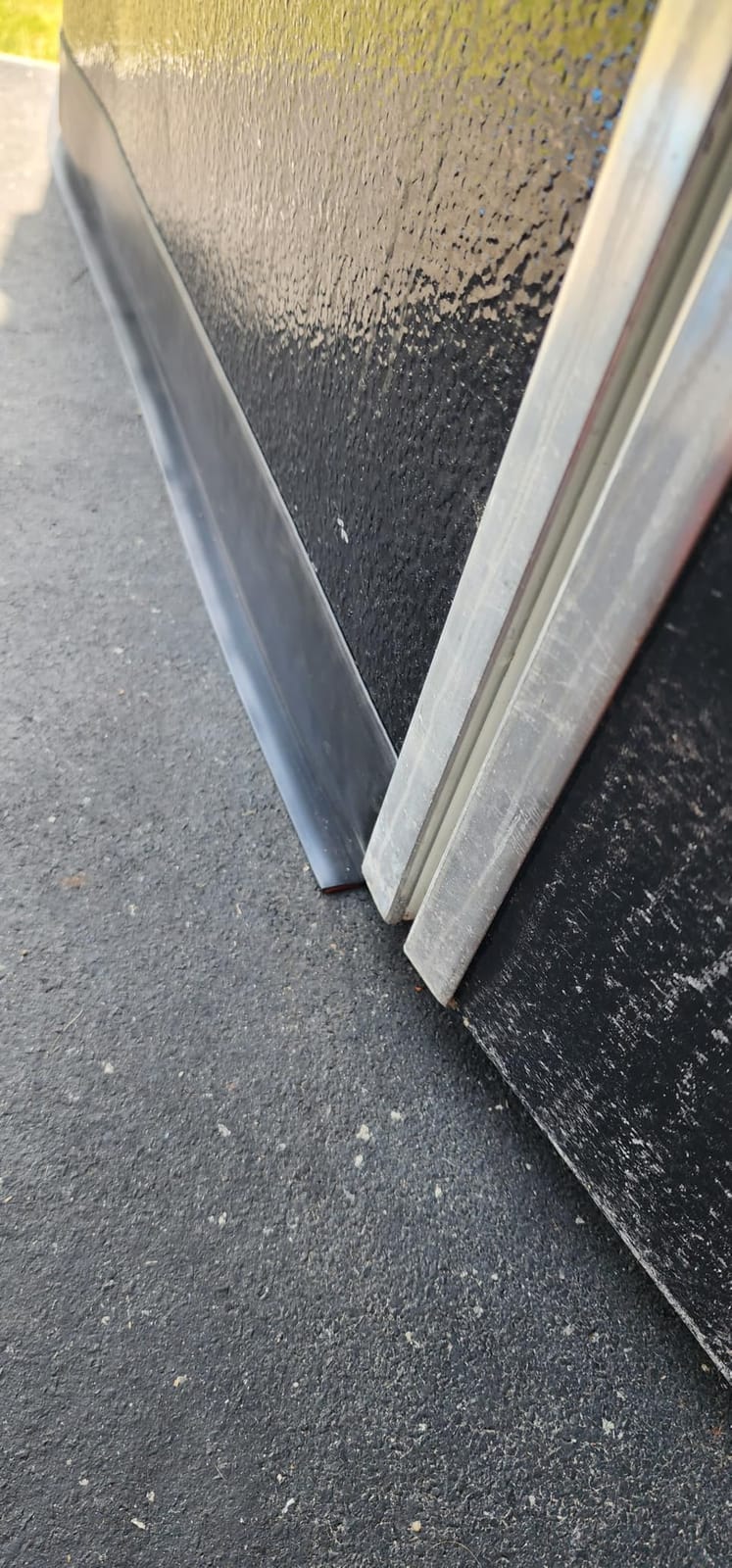 Flexible Baseboard Molding Trim 3 Inch(W) x 20 Feet(L) Self Adhesive Vinyl Wall Base Peel and Stick Cove Base,Rubber Wall Base. (White) customer photo 1