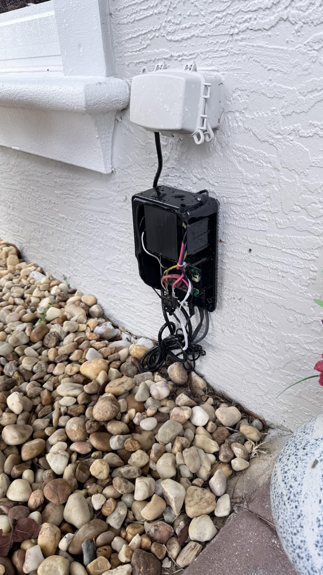 300W Low Voltage Landscape Transformer, Weatherproof Outdoor Low Voltage Transformer, 120V AC to 12/14V AC, Landscape Lighting Transformer with Timer and Photocell Sensor, ETL Listed D12LT06 customer photo 2