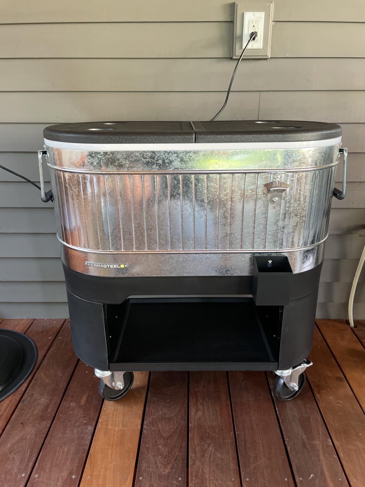 Permasteel Rolling Patio Cooler – Large Outdoor Ice Chest with Wheels, Beverage Cooler for Backyard, BBQ, Tailgate, Beach, Parties, Rustic Farmhouse Design customer photo 1
