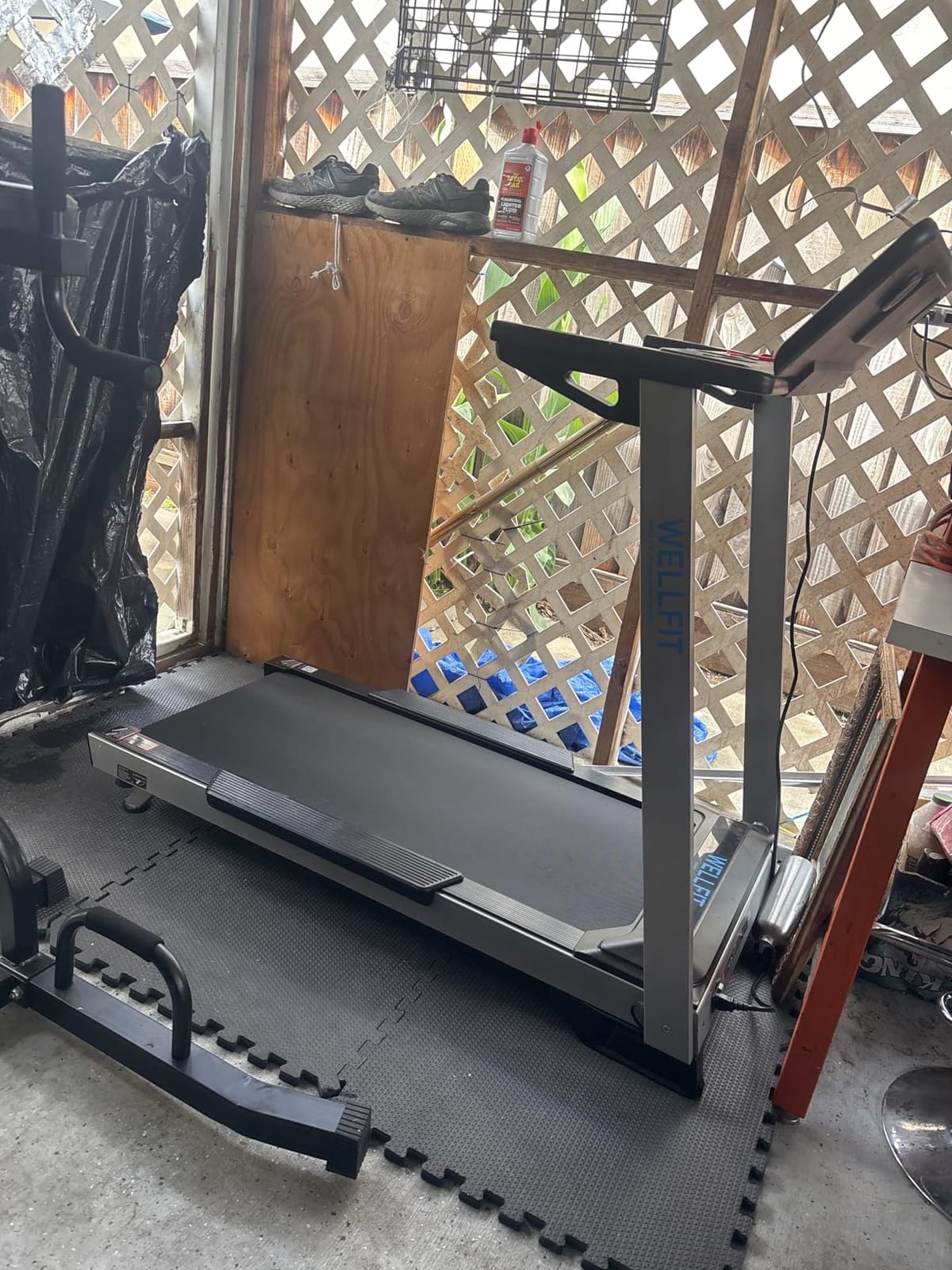 WELLFIT Treadmill for Home, 2 Level Incline Heavy Duty Treadmills | 450 lbs Capacity, 4.0 HP, 10 MPH, 20