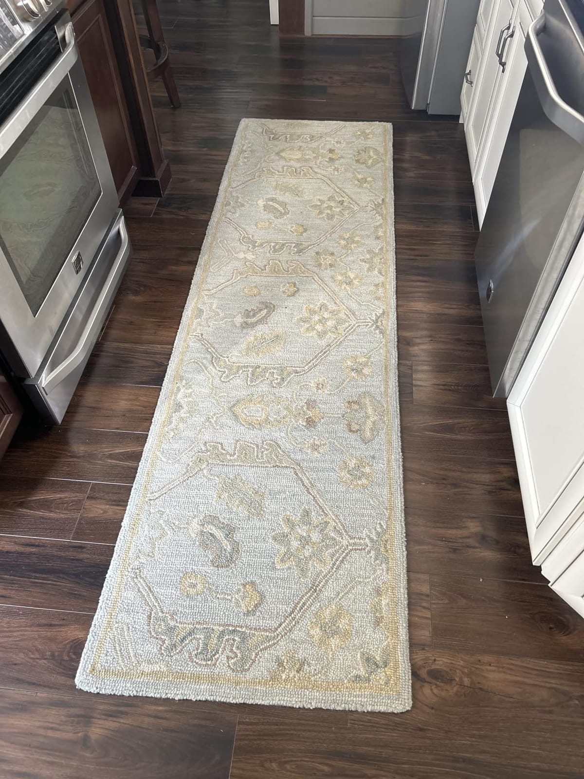 SAFAVIEH Blossom Collection Area Rug - 9' x 12', Slate & Beige, Handmade Wool, Floral Design, Ideal for The Living Room, Dining, Bedroom (BLM701M) customer photo 1