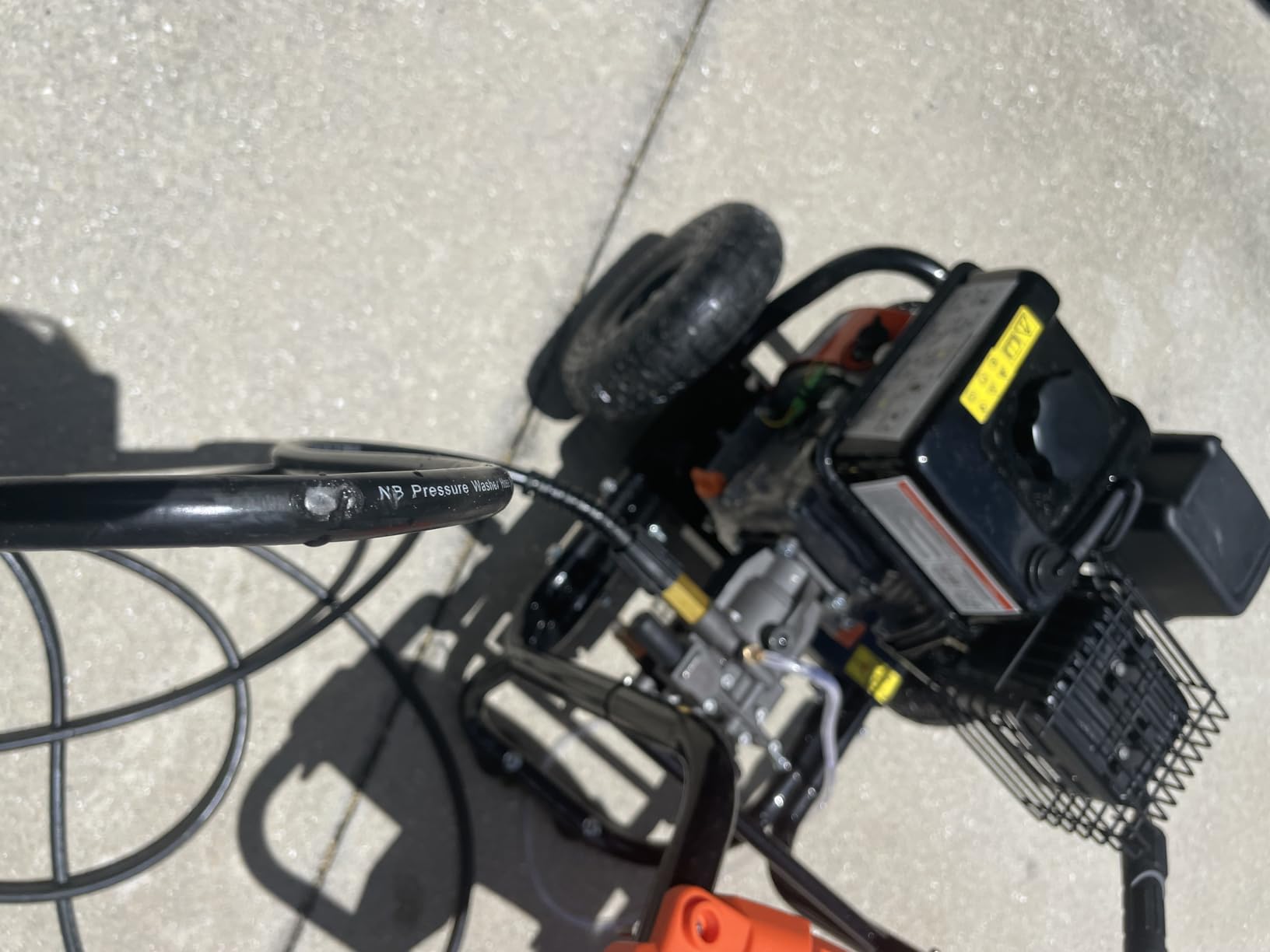 VEVOR Gas Pressure Washer, 3500 PSI 2.6 GPM, Gas Powered Pressure Washer with Aluminum Pump, Spray Gun and Extension Wand, 5 Nozzle Set, for Cars, Fences, Homes, Driveways, Patios Furniture Horizontal customer photo 1