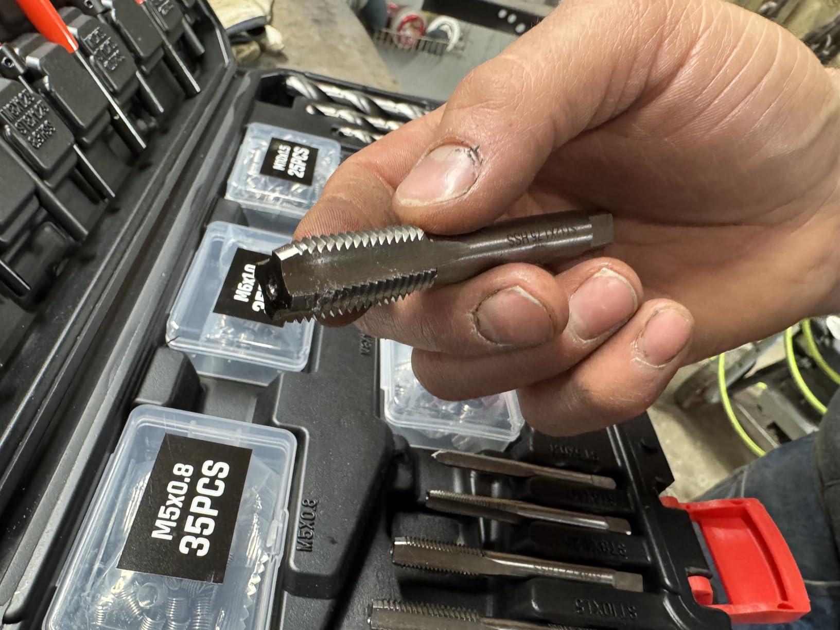 Kolvoii 156-Piece Helicoil Thread Repair Kit, Metric, M5-M12 Helicoil Kit customer photo 1