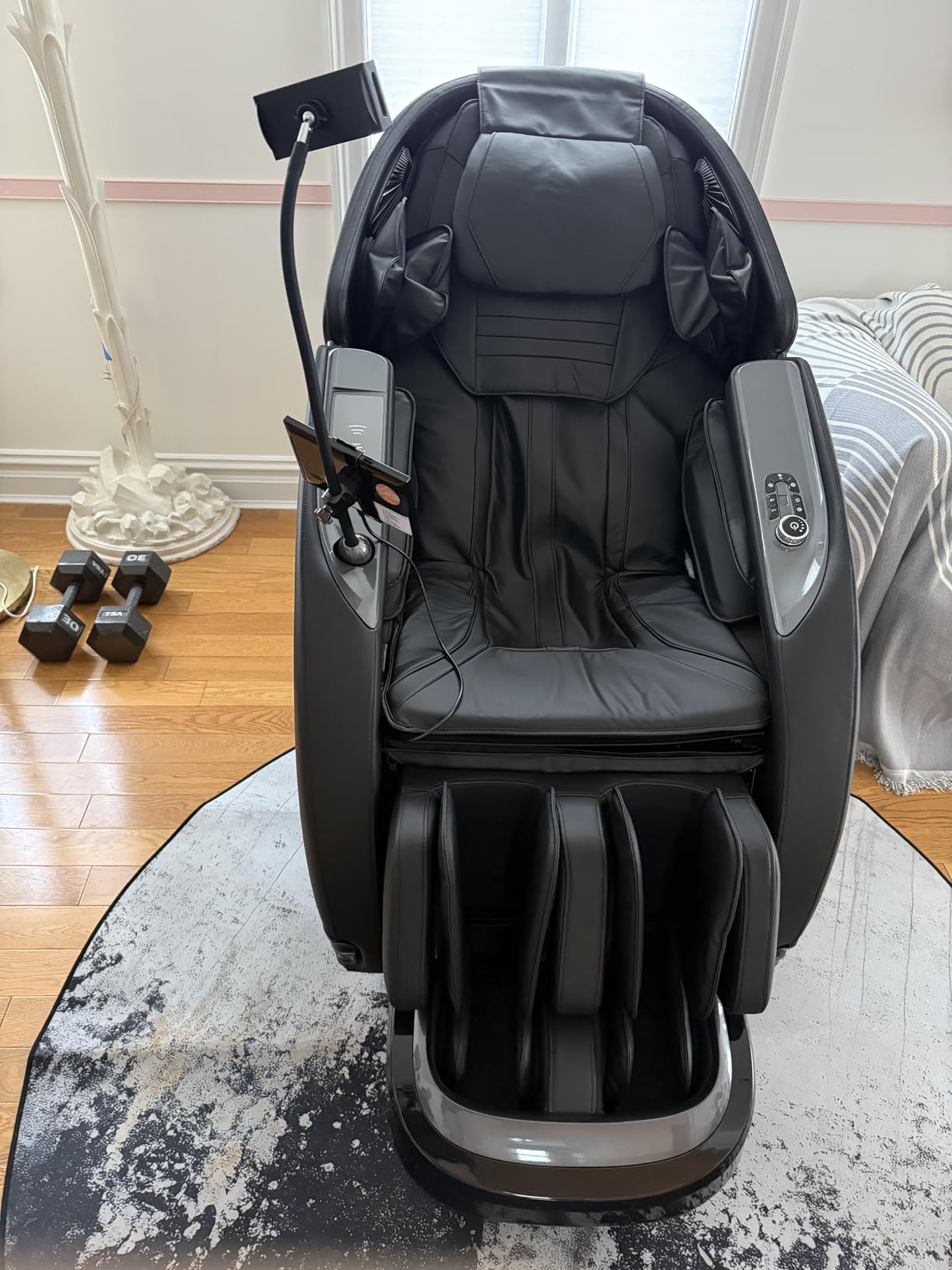 Massage Chair Full Body, 2026 Zero Gravity SL-Track Shiatsu Massage Chair Recliner with 12 Auto Modes, Thai Yoga Stretch, Foot Rollers, Heated Waist & Calf, AI Control & Body Scan, L183 Black customer photo 2