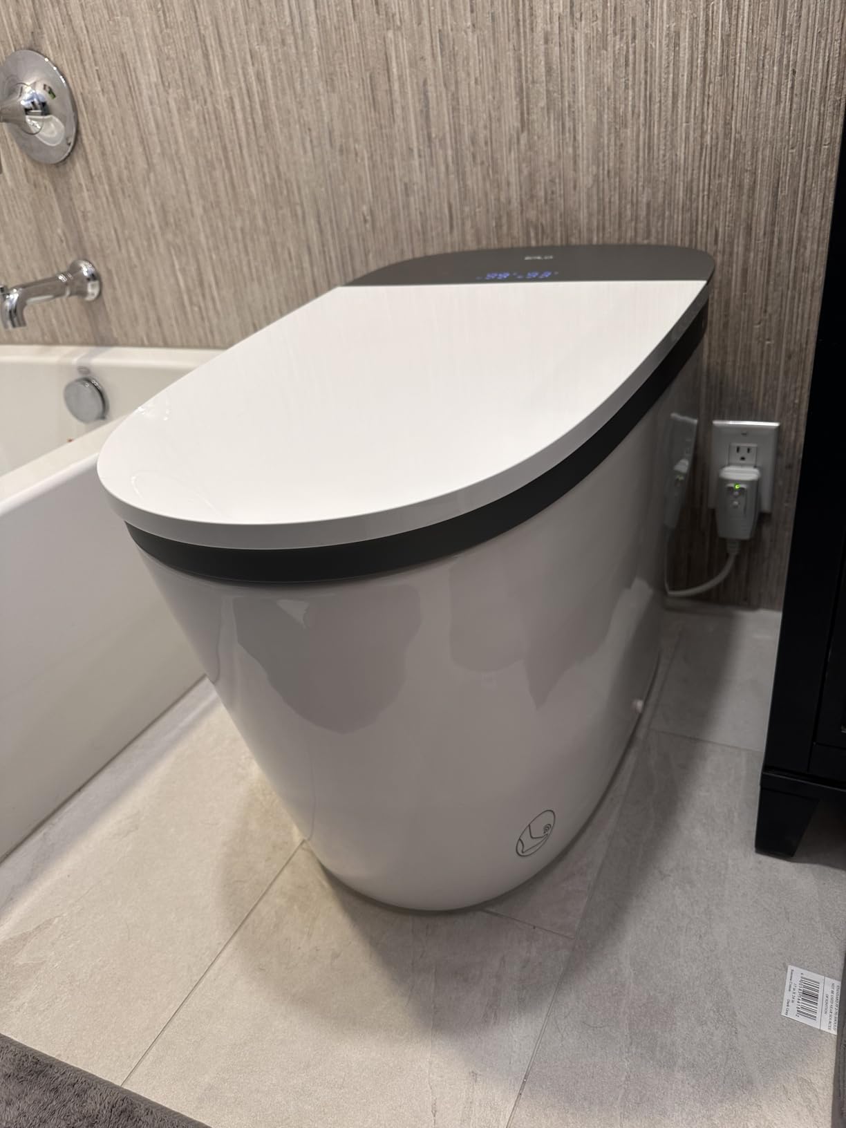 EPLO Smart Toilet Bidet, 1000G MaP Flush,Foam Shield,ADA Chair Height U8MAX customer photo 2