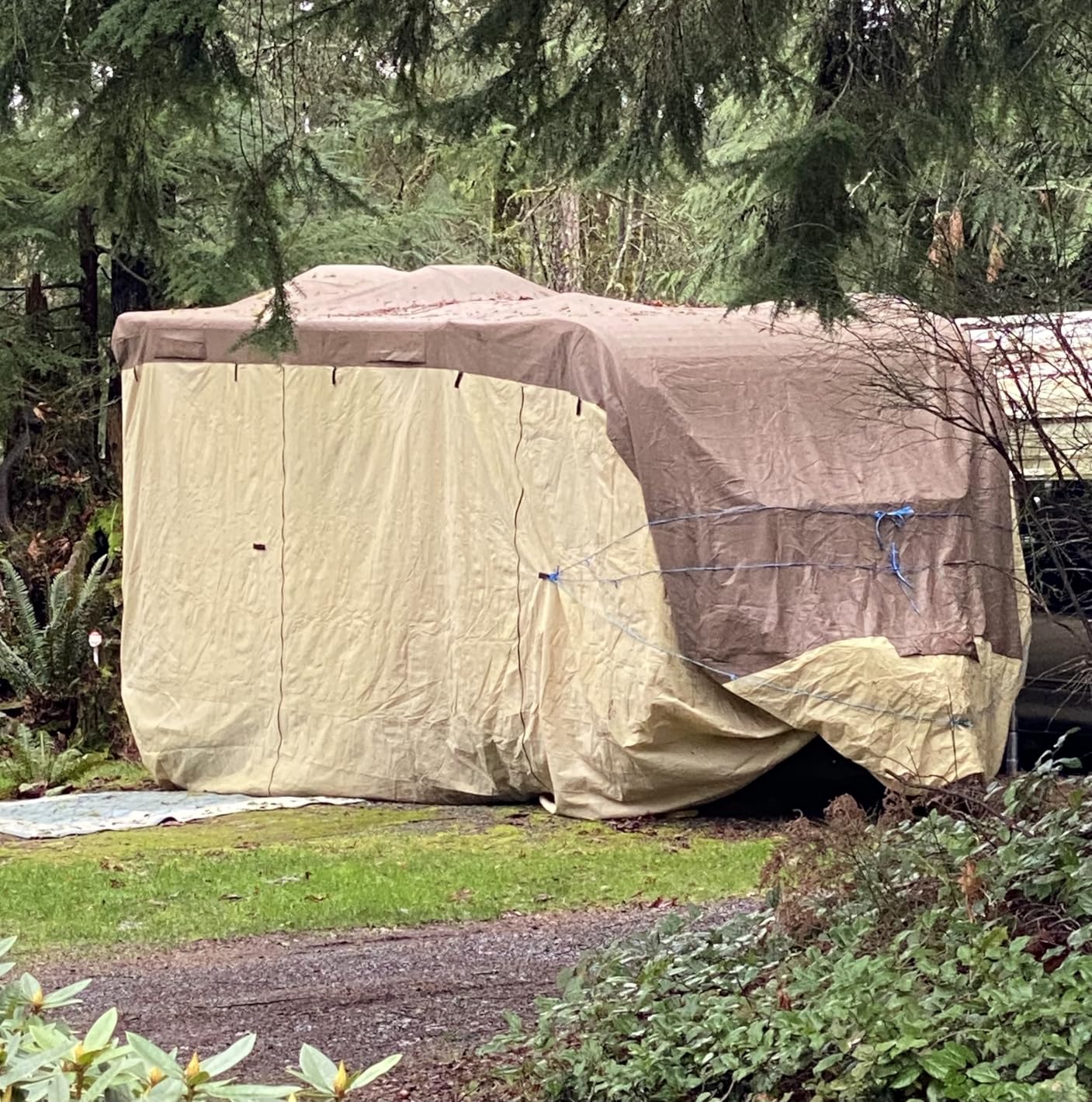 Umbrauto Travel Trailer RV Cover 30' ~ 33' - Upgraded 9-Layers Top Camper Cover, Waterproof & Windproof Heavy Duty Toy Hauler RV Cover for Winter Snow with Tongue Jack Cover, Gutter Covers customer photo 2