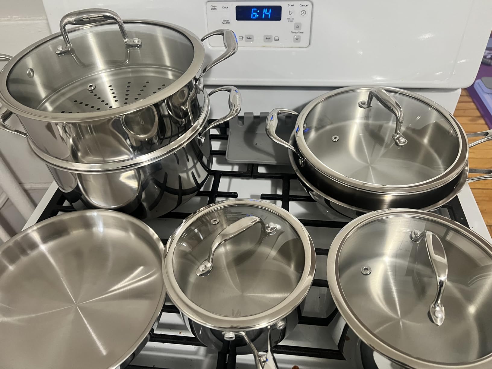 EWFEN 3 Ply Stainless Steel 11-Piece Cookware Set with Lids, Pots and Pans Kitchen Set, Non-Toxic, Induction, Oven, Dishwasher Safe, Professional Chef Quality customer photo 2