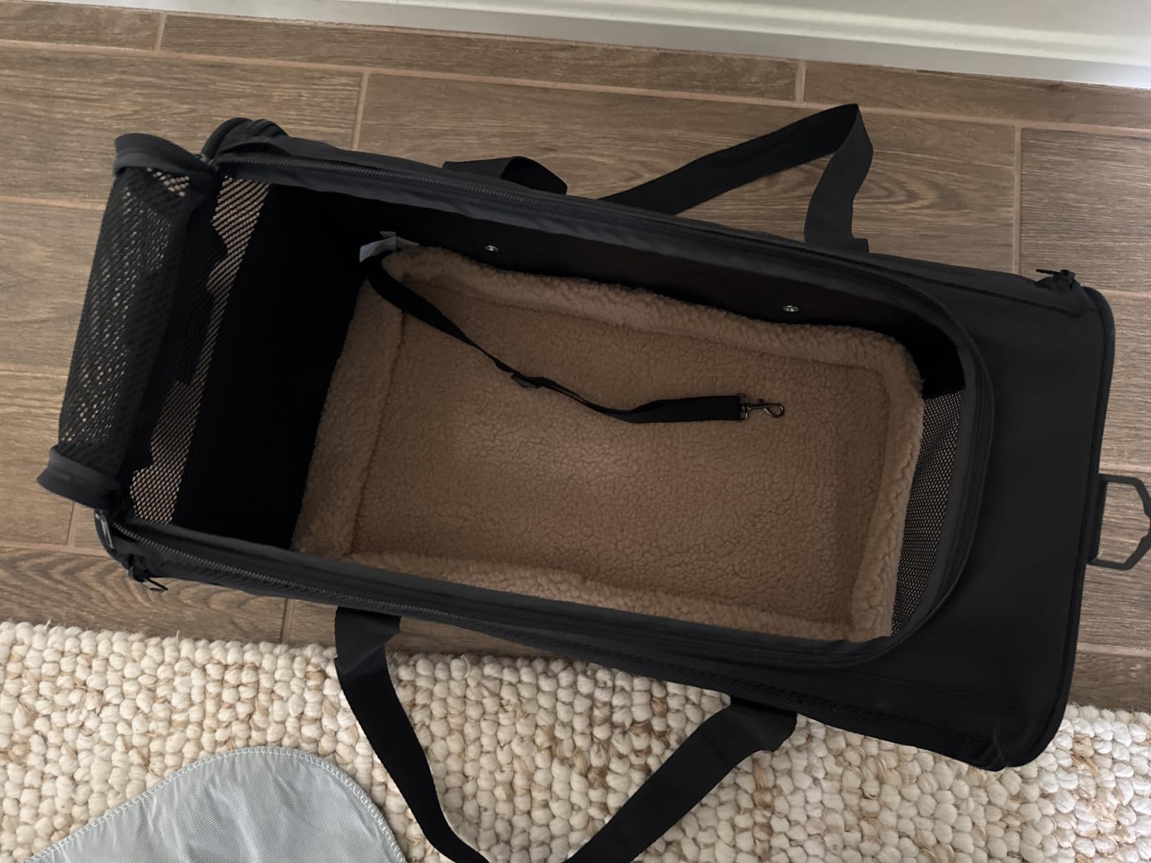 PETSFIT Large Cat Carrier with Patented Safety Buckles,Big Cats Up to 20 lb customer photo 2