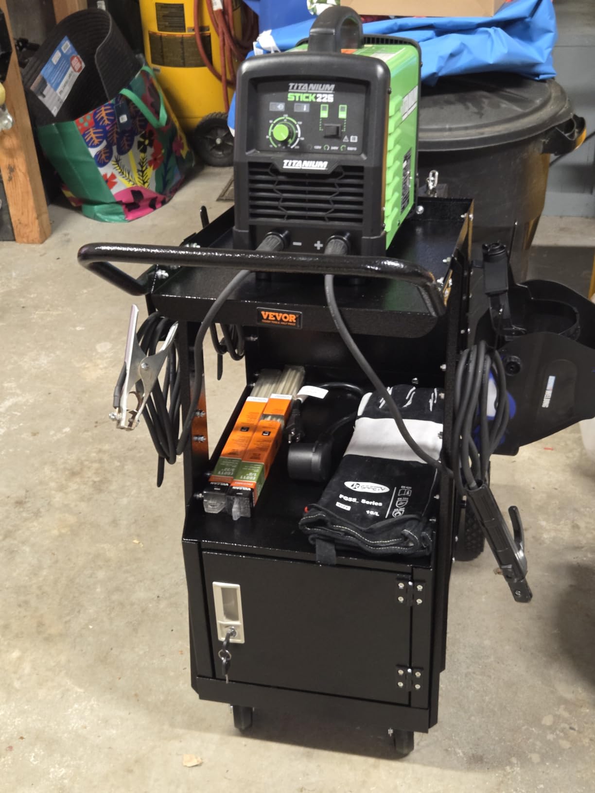 VEVOR Welding Cart 2 Drawers Welder Cart Heavy Duty with Lockable Cabinet customer photo 1