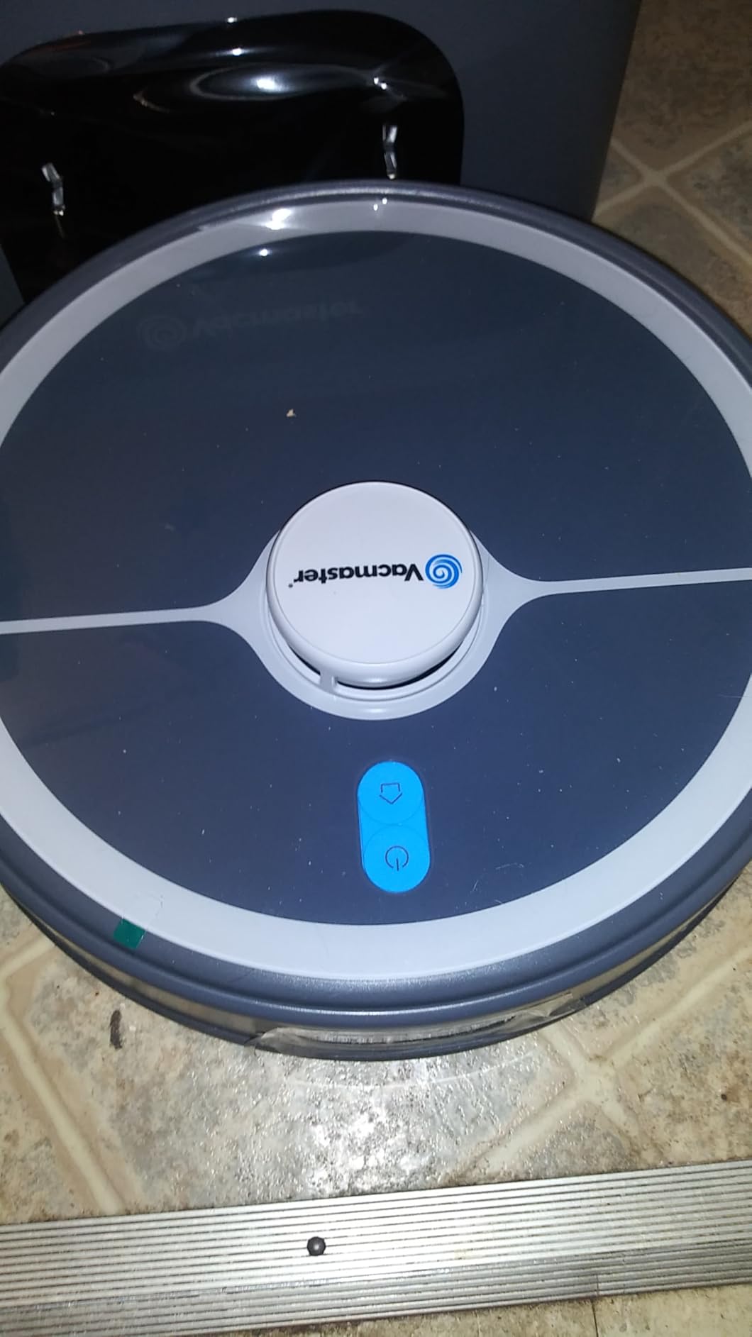 Vacmaster V10i 3-in-1 Robot Vacuum and Mop Combo customer photo 2