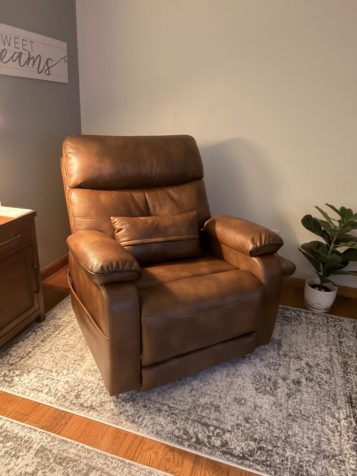 Dual Motor Power Lift Recliner Chair for Adult & Elderly, Beige Leather - Infinite Position Lay Flat Lift Chair with Heat & Massage customer photo 2