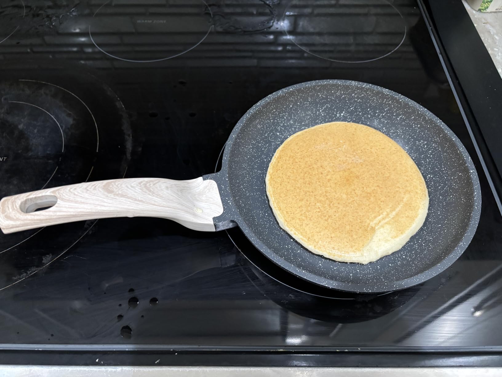 CAROTE 10 inch Non Stick Black Frying Pan Skillet, PFOA-Free customer photo 2