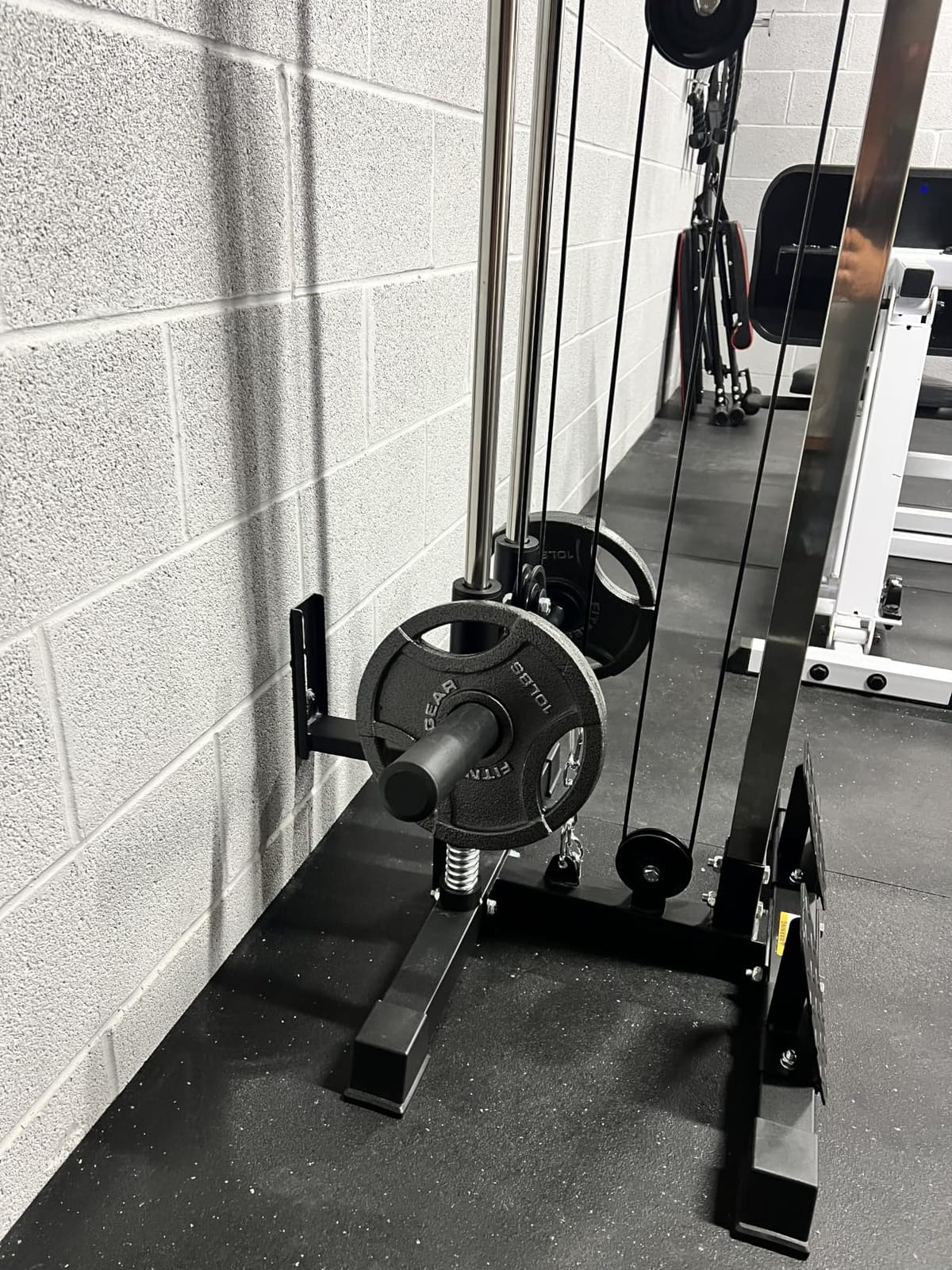 Mikolo Wall Mount Cable Station, Cable Crossover Machine with Dual Pulley System and 19/27 Adjustable Positions for Home Gym Fitness Equipment customer photo 1