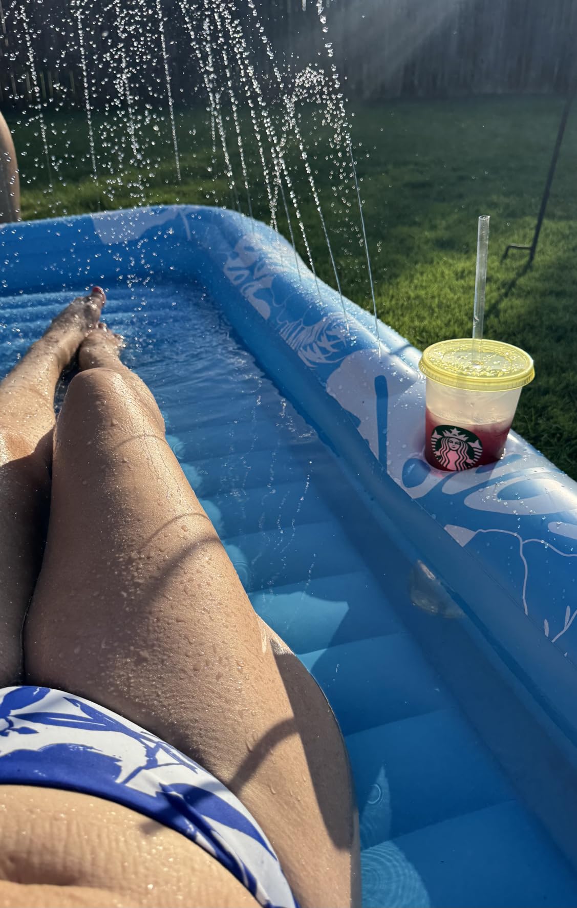 Inflatable Tanning Pool Lounger Float with Sprinkler, 77