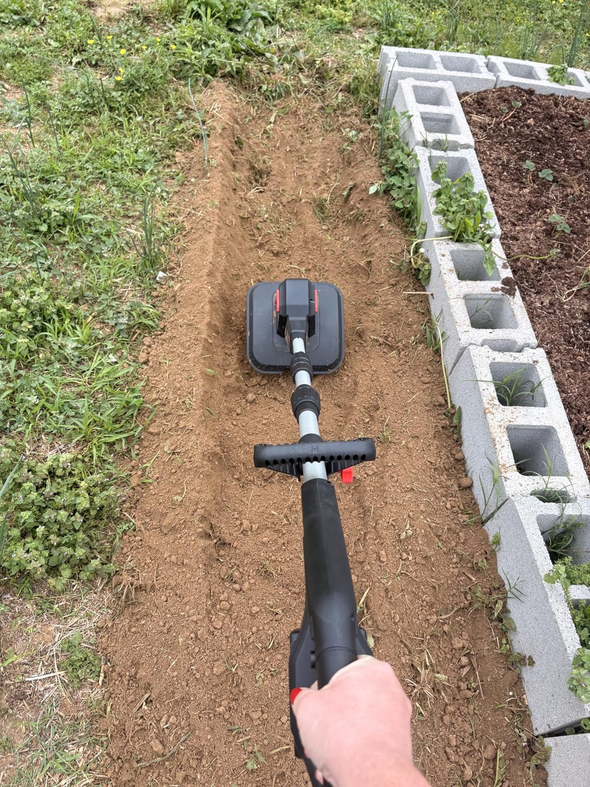 SOARFLY Cordless Tiller Cultivator 9