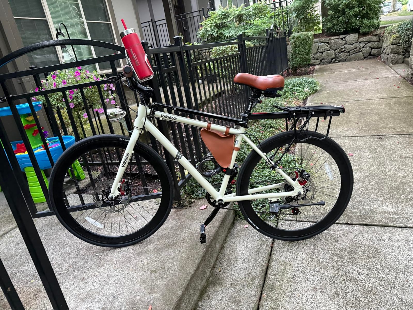 VIRIBUS Hybrid Bikes, 28 inch Road Bike 7 Speed with Lightweight Aluminum Frame, 700C Wheels, Hybrid Bicycle for Men Adult, City Commuters customer photo 2