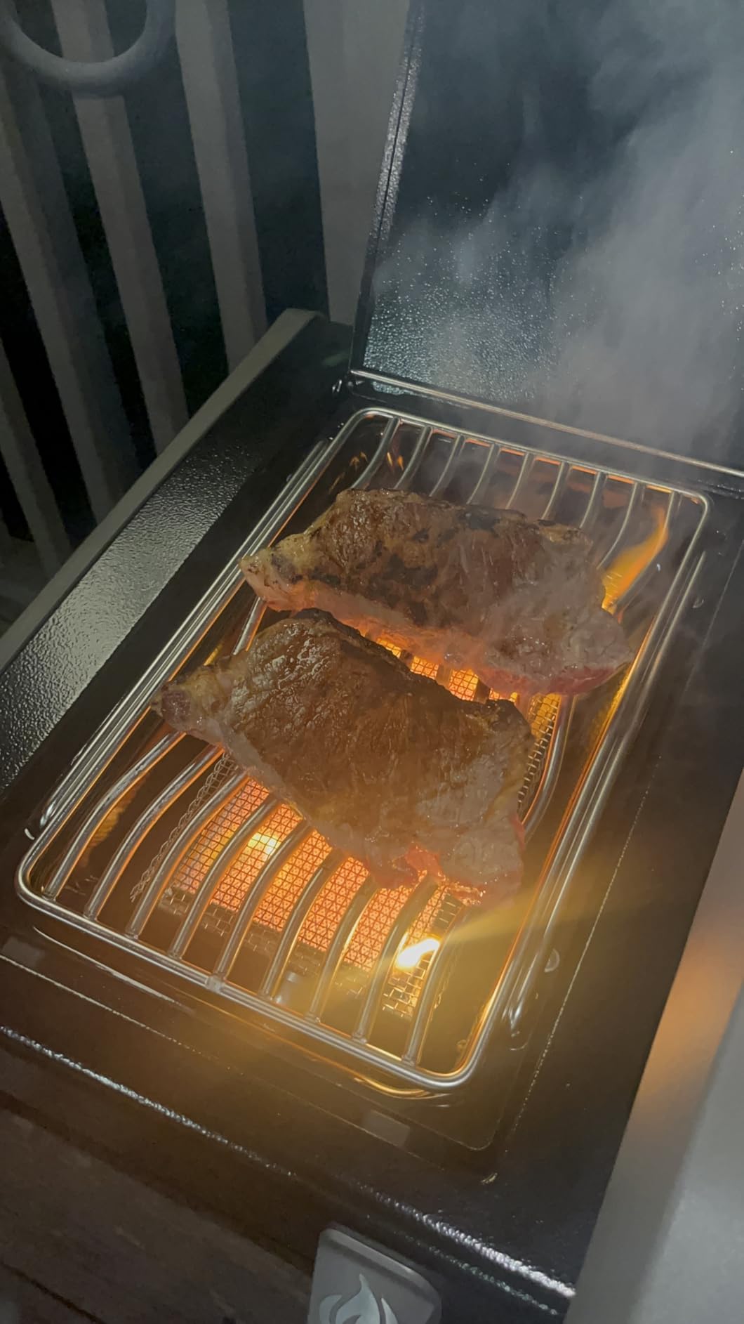 Napoleon Rogue PRO 625 5-Burner Propane Grill with Infrared Side Burner customer photo 1