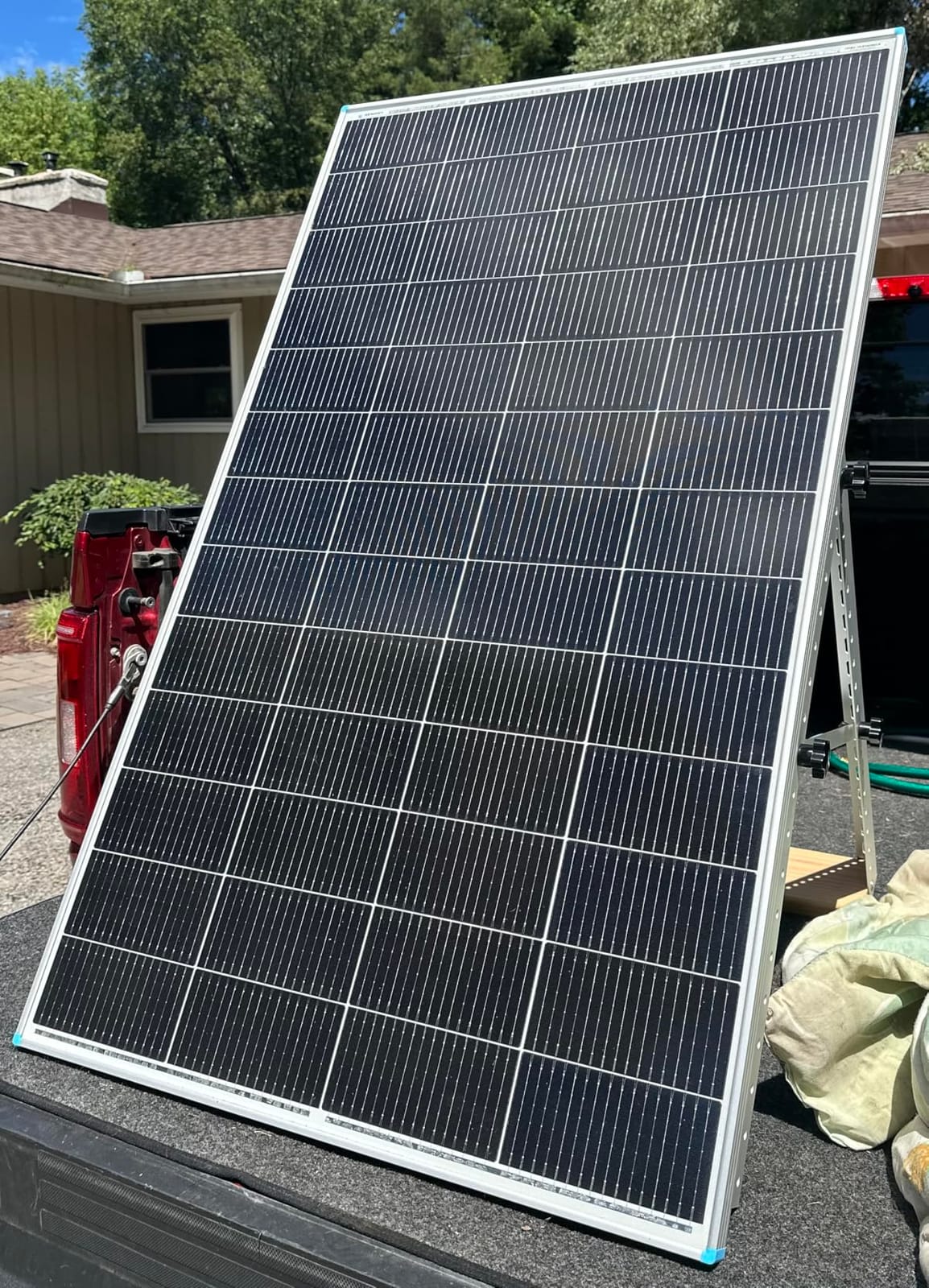 Renogy Solar Panels 200 Watt N-Type, 16BB 25% High-Efficiency | 200W Solar Panel for RV, Upgraded Smaller & Lighter Design, Save Space on Class B Van, Marine, Boat, Trailer, Roof, IP67 customer photo 1