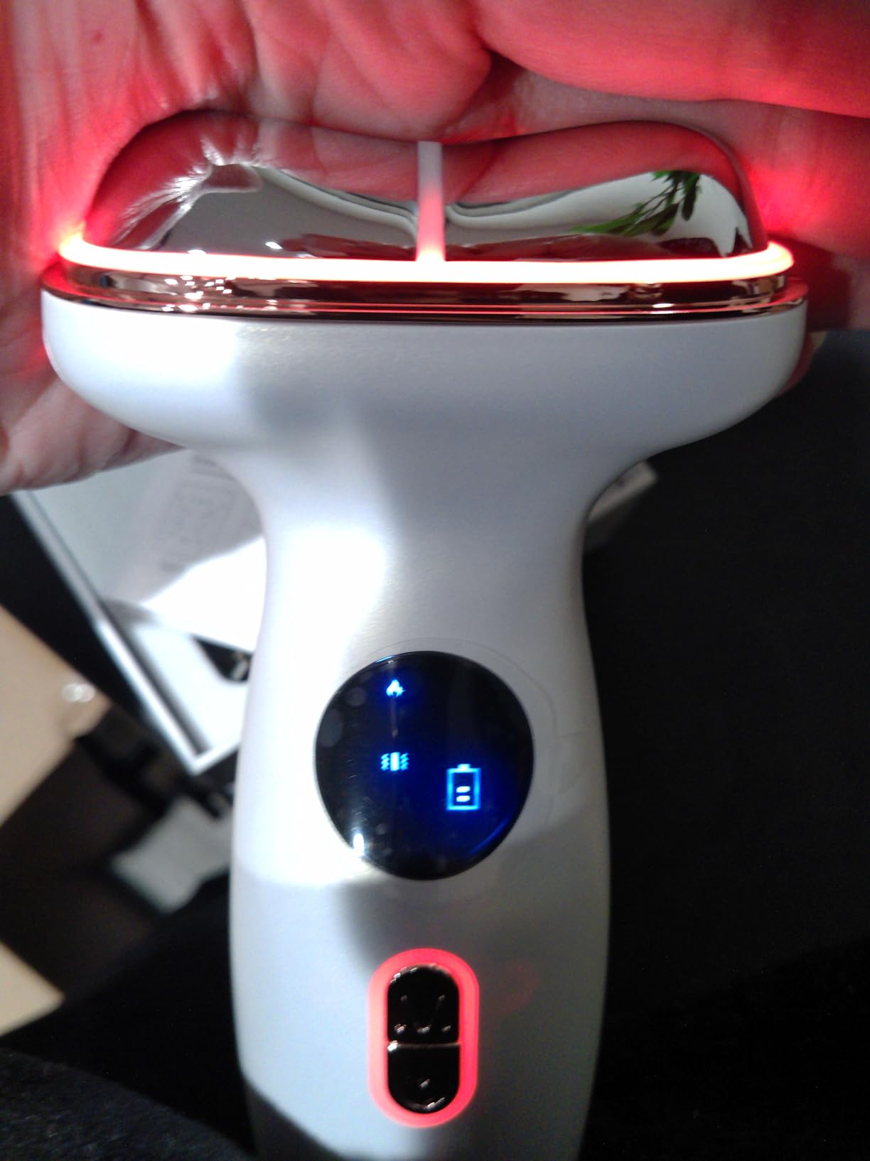 7-in-1 Microcurrent Facial Device, Red Light Face & Neck Massager customer photo 2
