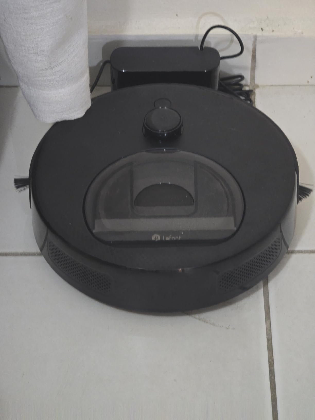Lefant Robot Vacuum and Mop, 450ml Visible Dustbin, Upgraded 190° PSD Obstacle Avoidance, Customized Cleaning, Multi-Floor Mapping, 150 Mins Runtime, 2.4G/5G WiFi, Pet Hair & Carpets, M330 Pro customer photo 1