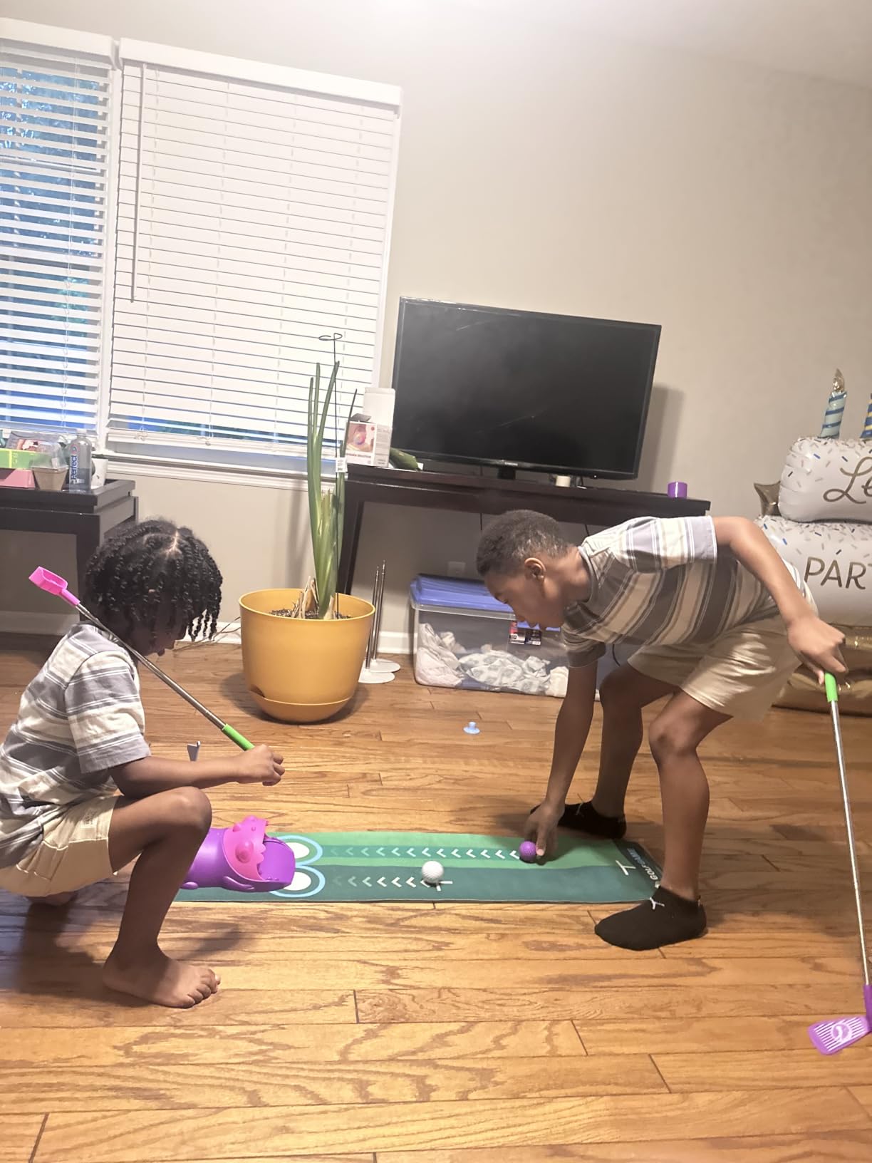 Clemas Upgraded Kids Toy Golf Set with Dinosaur Automatic Golf Returner, Led Light Up Night Golf Balls, 3 Clubs, Putting Mat, 3-8 Toddler Mini Golf Games, Indoor Outdoor Sports Toys for Boys Girls 3+ customer photo 1