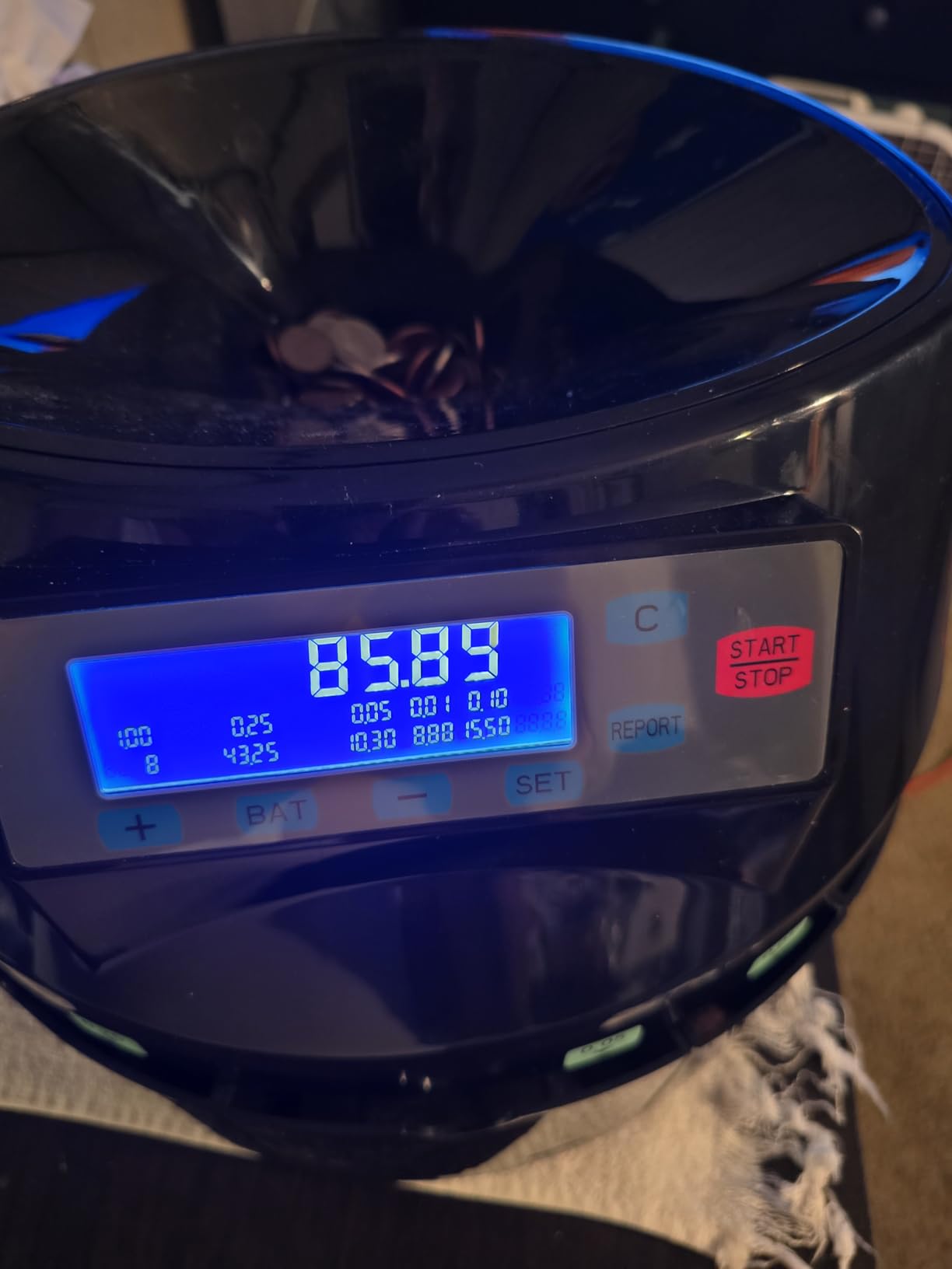 VEVOR High Speed Coin Counter, Professional Coin Sorter with Anti-Jam Tech, 1300 Coins/Min Counting Speed, 11000 Coins Hopper Capacity, Suitable for International Coins and Tokens customer photo 2