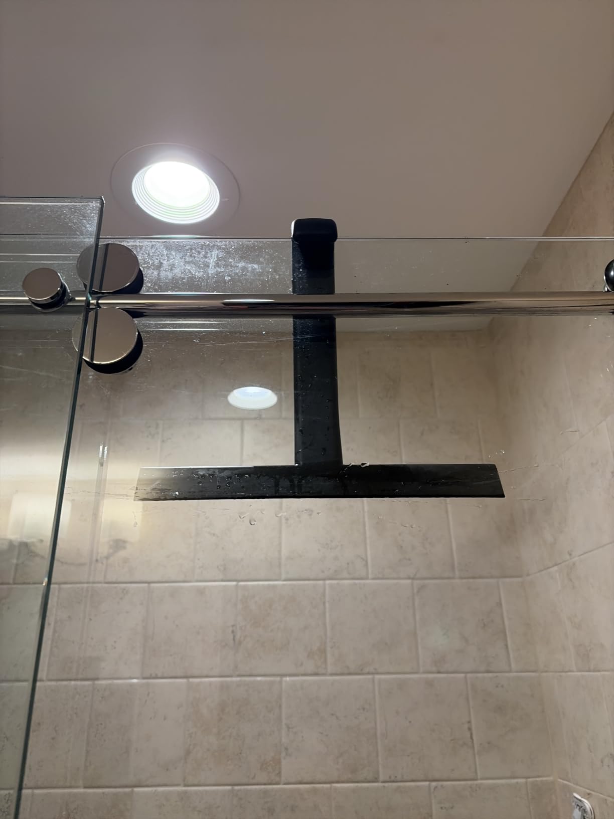 dancemoon JustHang Shower Squeegee with Built-in Hook, 10-Inch Black customer photo 1