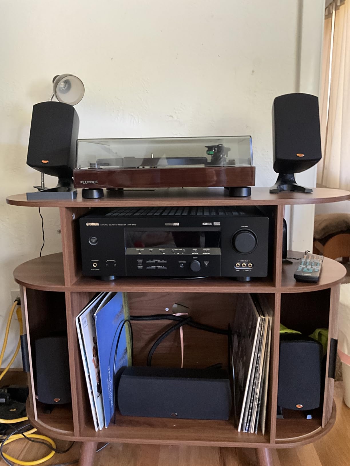 LUVIOHOME Large Round Record Player Stand with Charging Station & USB Ports customer photo 1