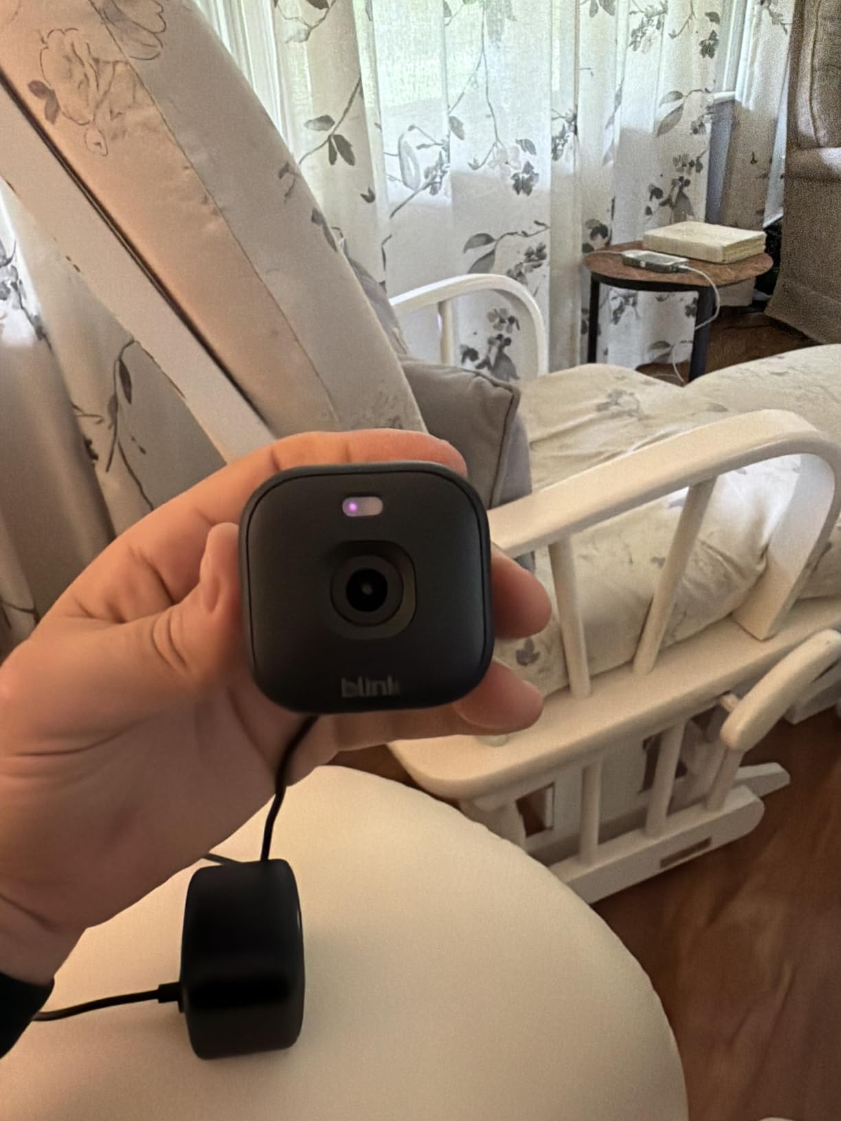 Blink Mini 2K+ (newest model) – Plug-in Home & Pet Indoor Security Camera with 2K video resolution, night vision, enhanced audio, motion detection – 2 cameras (Black) customer photo 2