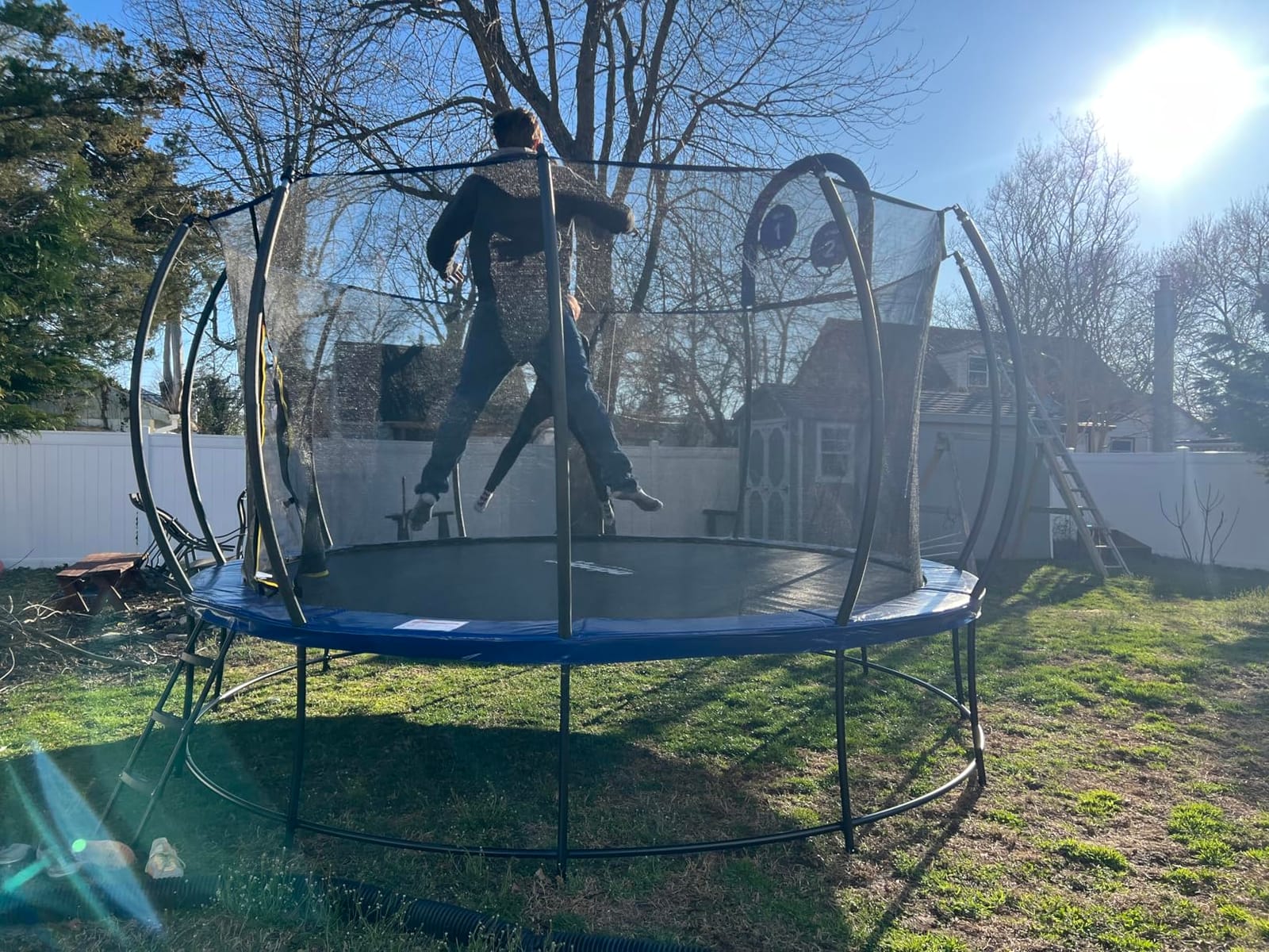 Zupapa 1800LBS Capacity No-Gap Design 16 15 14 12FT Trampoline with Safety Enclosure Net and Non-Slip Ladder 10-Year Quality Assurance Perfect for Kids Family Outdoor Backyard Fun customer photo 2