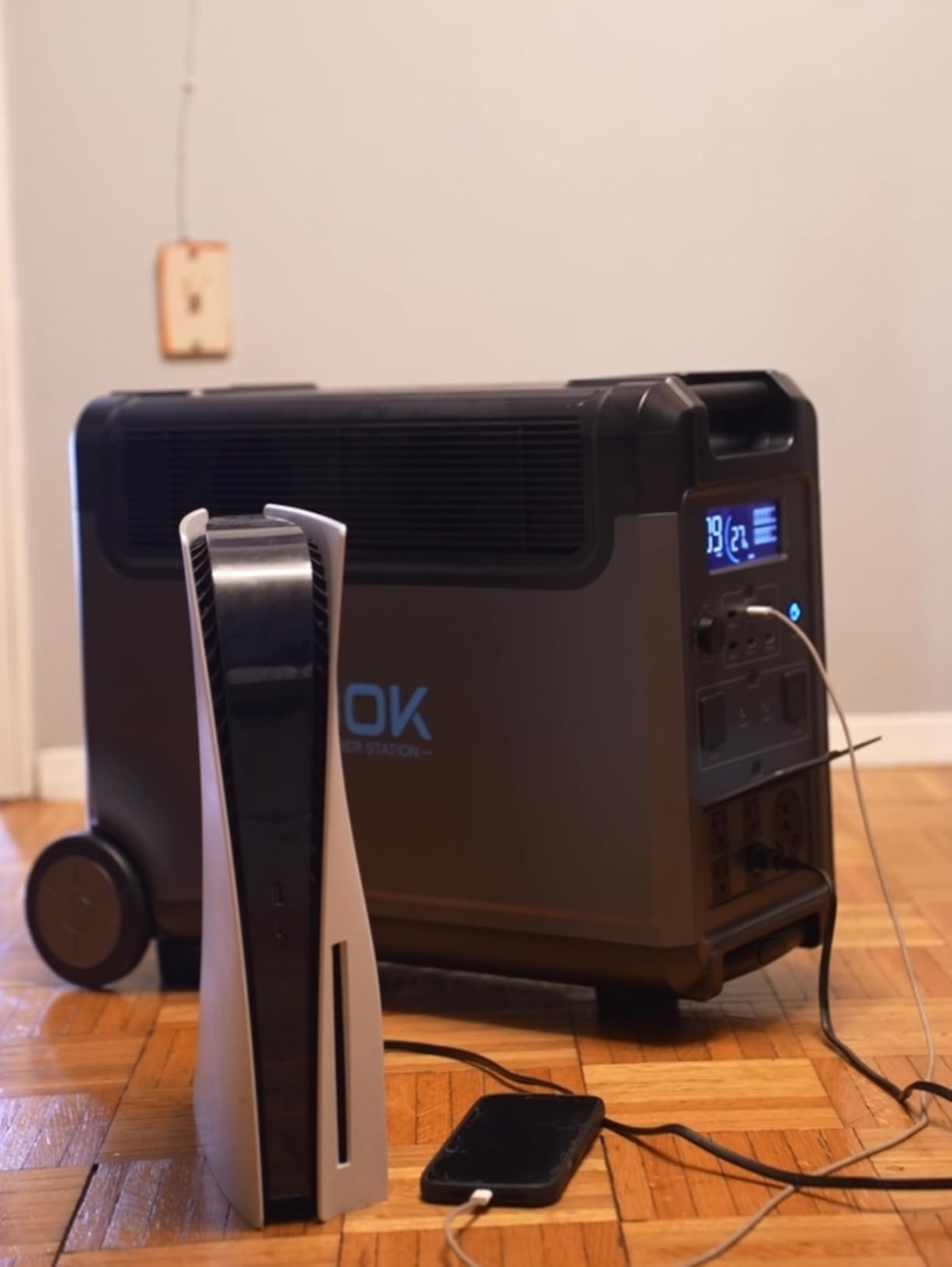 ABOK Ark3600 Portable Power Station 3600W, 3840Wh LiFePO4 Battery | Expandable to 11520Wh, 3H Fast Charge, 15 Outlets, UPS 10ms, 3600W Solar Generator for Home Backup, Hurricane, Camping, RV customer photo 1