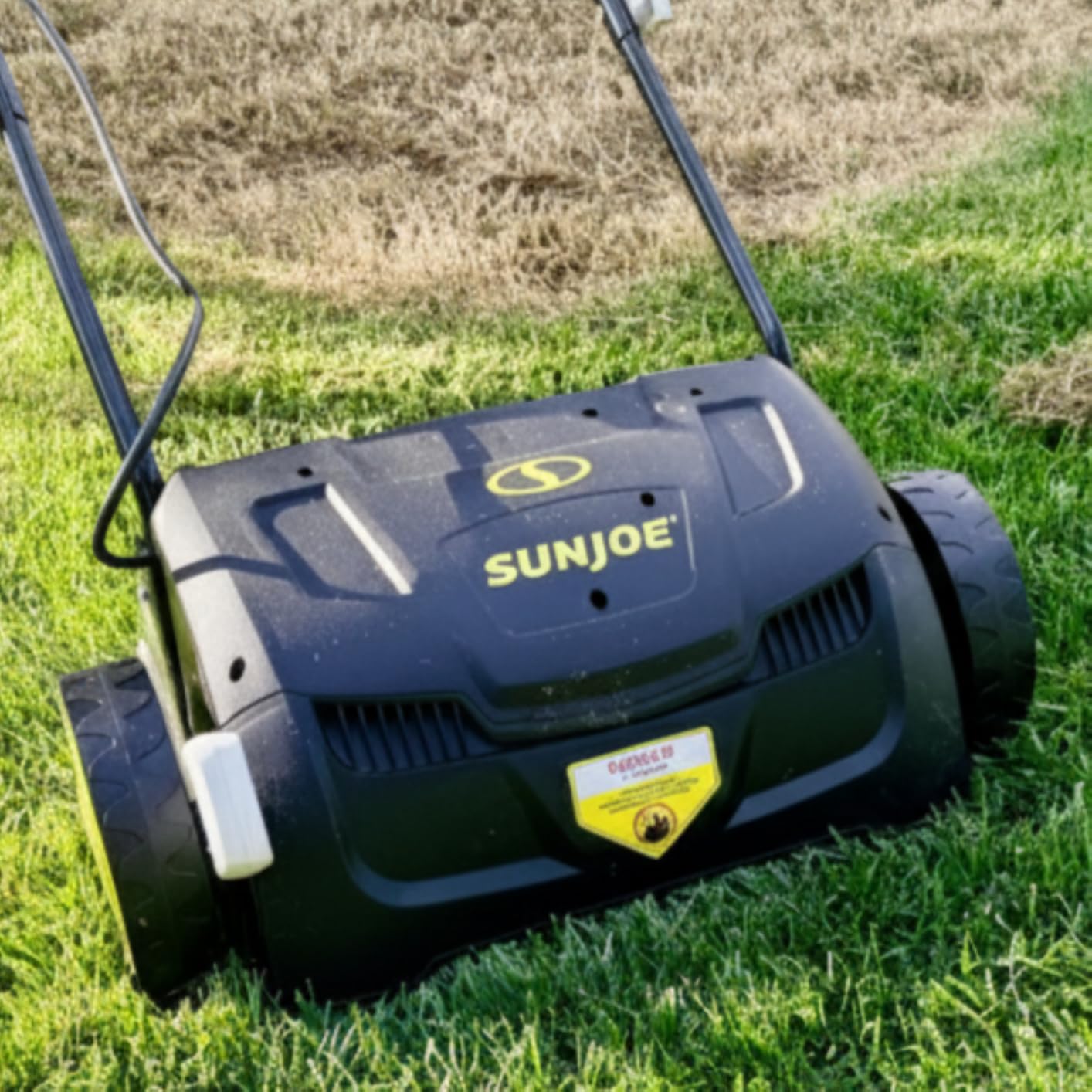 Sun Joe Corded Dethatcher & Scarifier with 13.2-Gal Bag, AJ808E customer photo 2