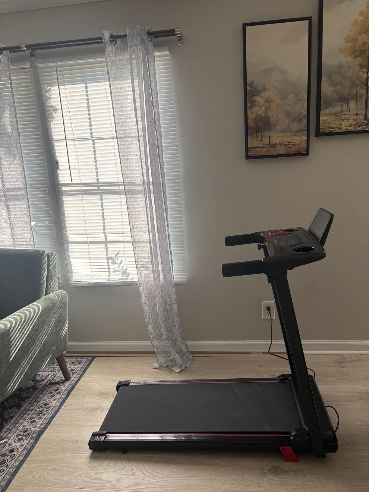 Treadmills for Home 3.0HP Foldable Treadmill with 12% Incline Small customer photo 1