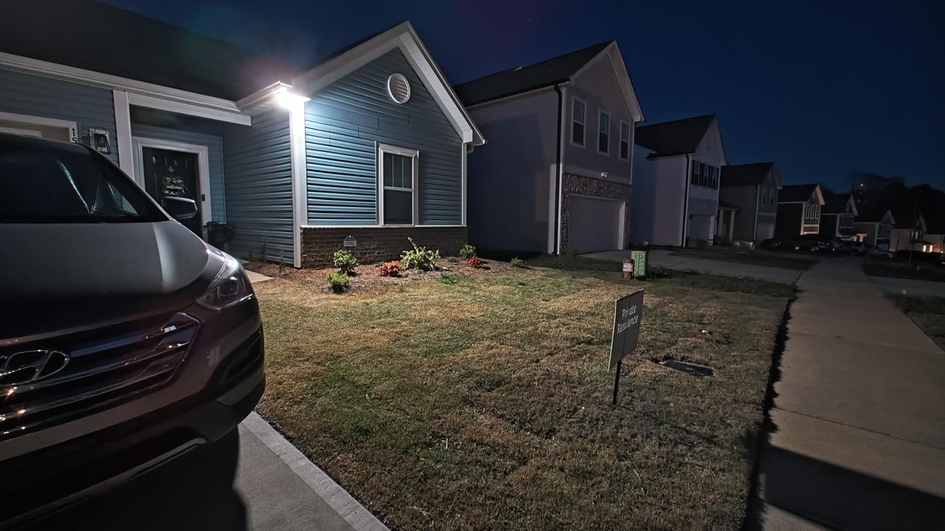 Philips 3600LM Solar Security Lights, 5000K Waterproof Dimmable LED Motion Sensor Outdoor Lights, 3 Adjustable Heads w/16ft Cable, Separate Solar Panel with 3 Modes Solar Flood Lights for Yard, Garage customer photo 2