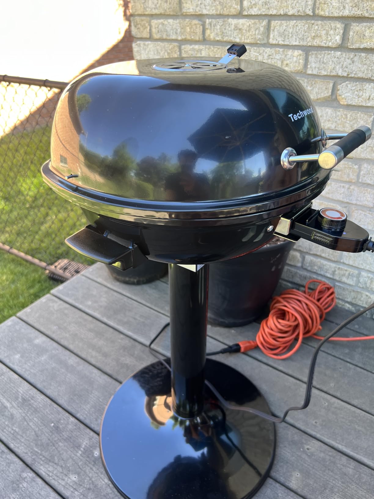 Electric Grill, Techwood Indoor/Outdoor Electric BBQ Grill, 1600W Portable Removable Stand Grill with Adjustable Heat & Drip Tray, Double Layer Design for Party, Patio & Backyard (Black) customer photo 2