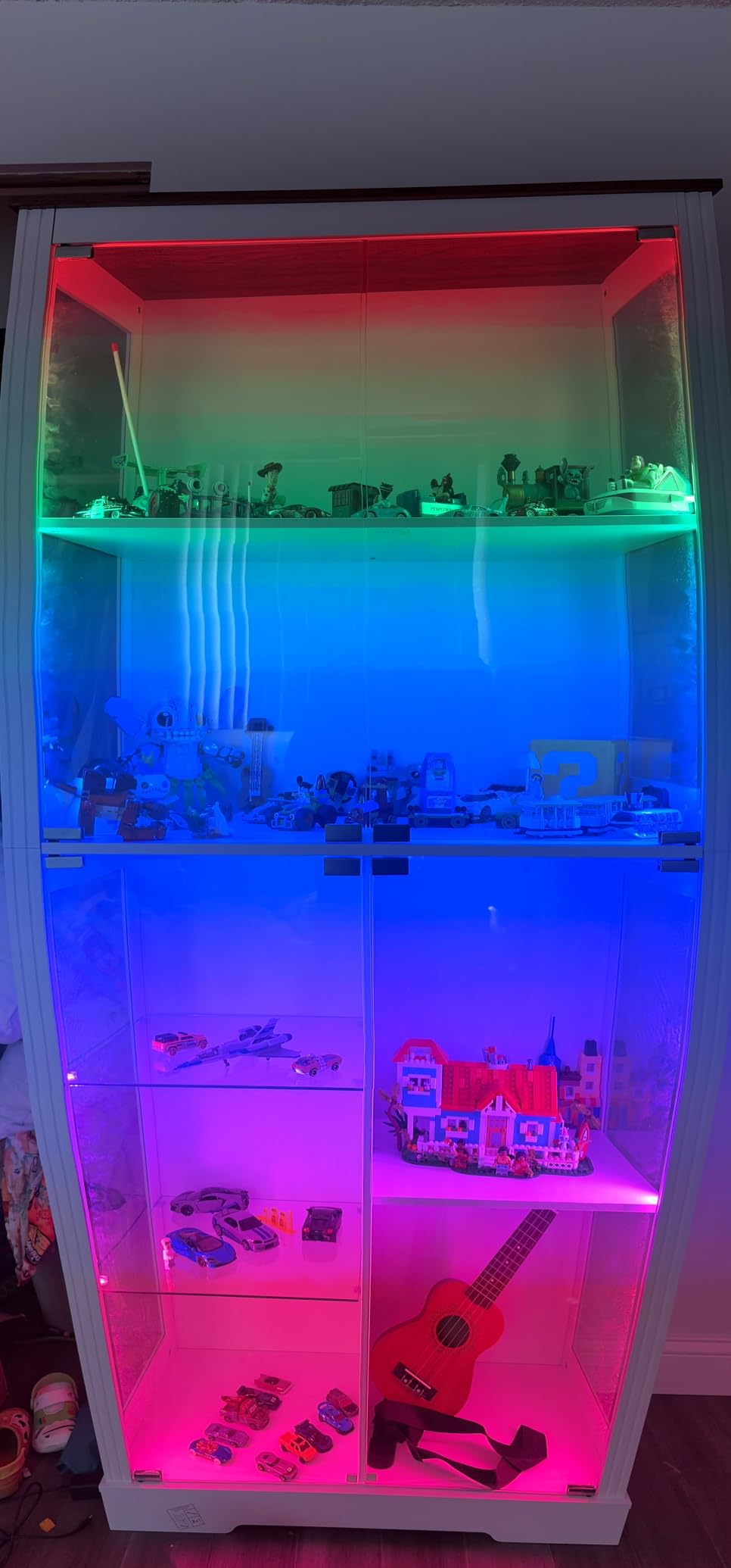 Lvifur 71” Display Cabinet with Glass Doors and Auto Sensor Lights - Black customer photo 2