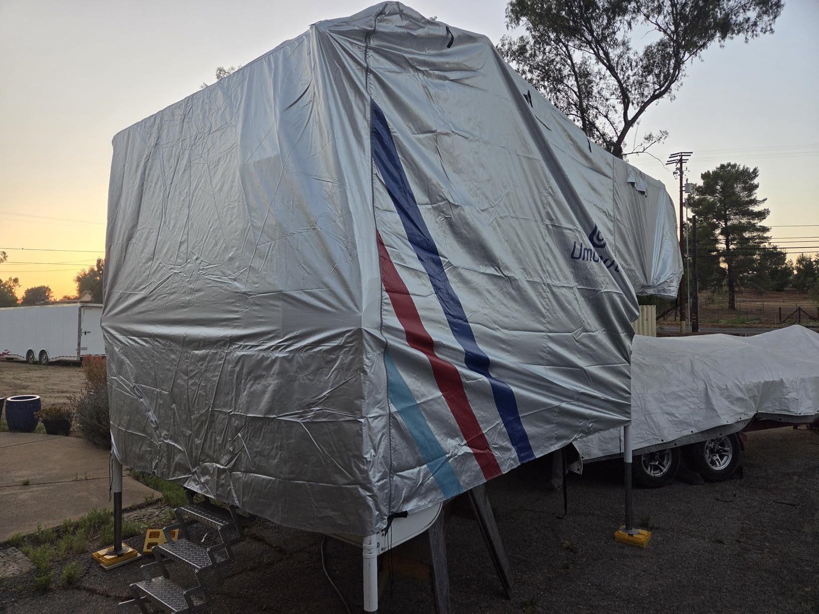 Umbrauto 5th Wheel RV Cover 40' ~ 44', Upgraded 9-Layers Top Waterproof & Windproof Fifth Wheel Camper Cover, Toy Hauler Travel Trailer Covers for Winter Snow with Tongue Jack Cover, Gutter Cover customer photo 1