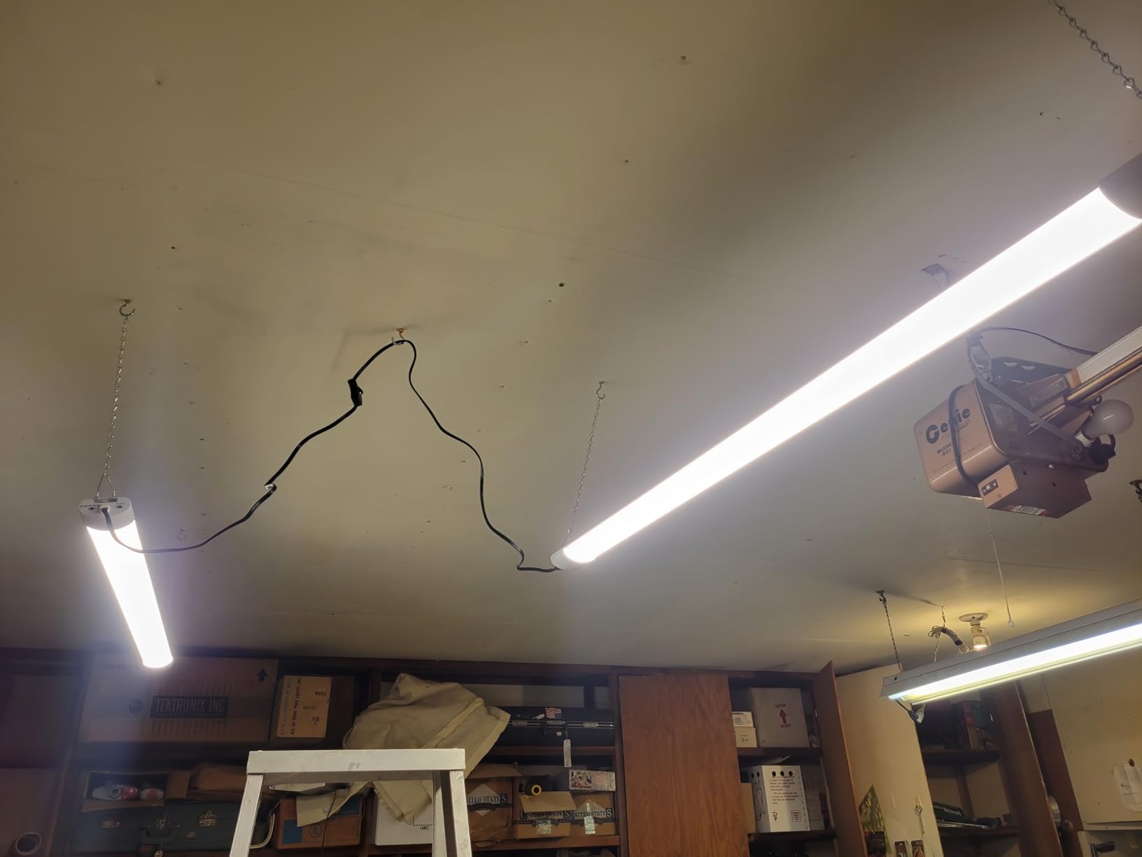 ALUSSO® LED Shop Lights 4FT for Garage, 4800LM Adjustable 20W/30W/40W, 5CCT 2700K 3000K 4000K 5000K 6500K, 120V, Warm to Cool Daylight Linkable Shop Lights for Workshop, ETL, 4 Pack customer photo 2