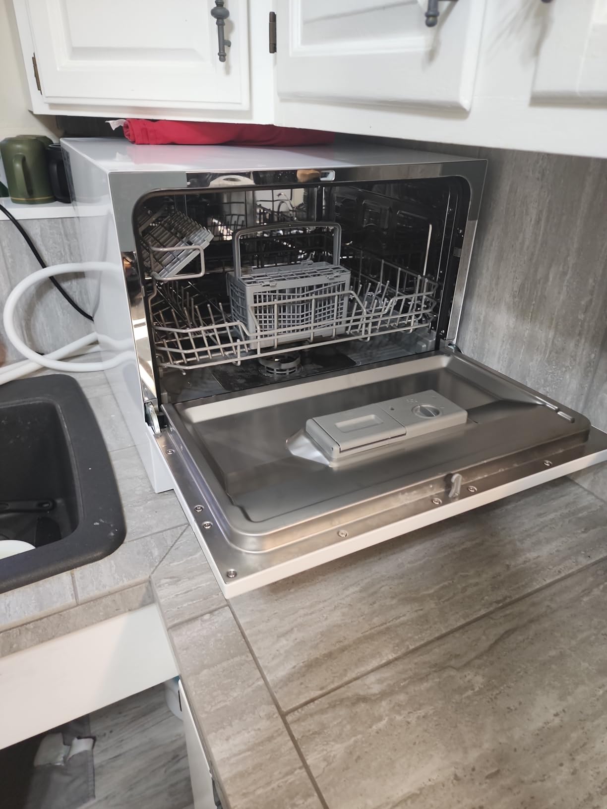 HAMILTON BEACH Portable Dishwasher with Wheels, 19in Wide, 8 Place Settings Capacity, White customer photo 1