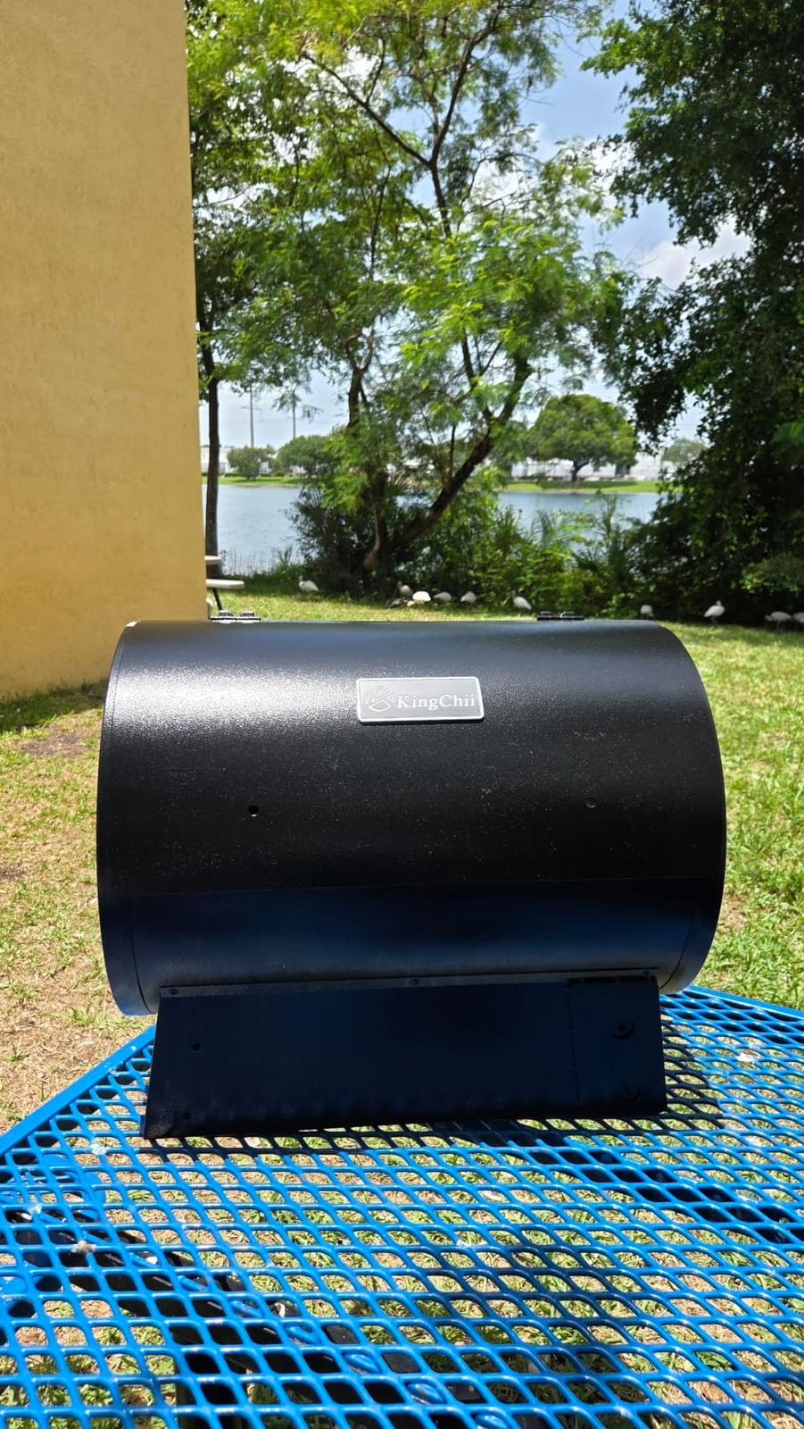 Electric Wood Pellet Grill & Smoker with Foldable Legs, 456 SQ.IN Grill Capacity, 11LB Pellet Hopper, PID Temperature Control 180-425°F, Portable Foldable Design for Backyard Camping Bake and Roast customer photo 1