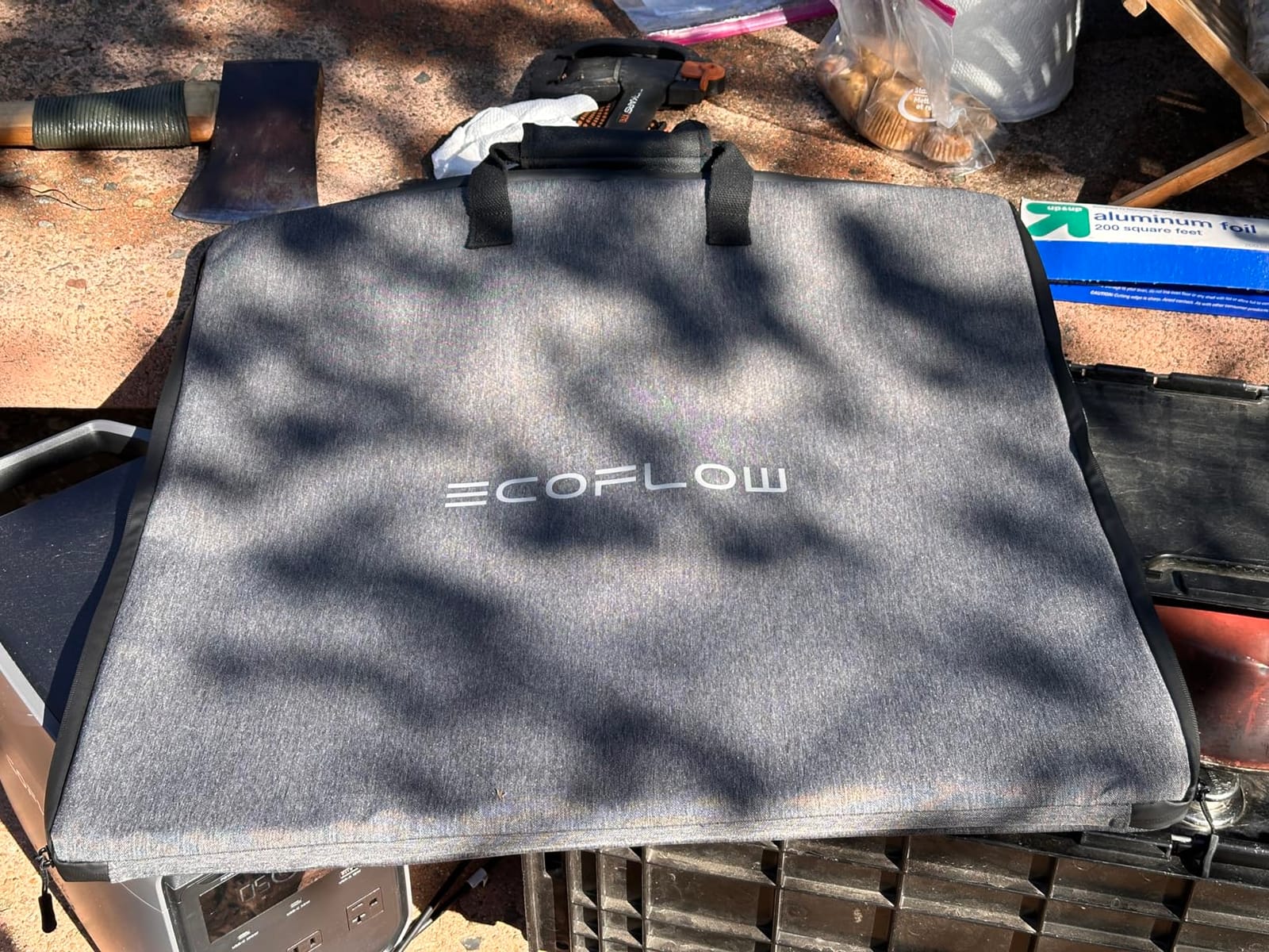 EF ECOFLOW Solar Generator Delta 3 Classic with 220W Solar Panel, 1024Wh | 1800W AC (3600W Surge)/100W USB-C Output, LiFePO4 Battery Portable Power Station, 10ms UPS, 1 Hr Fast Charge for Home,Camping customer photo 2