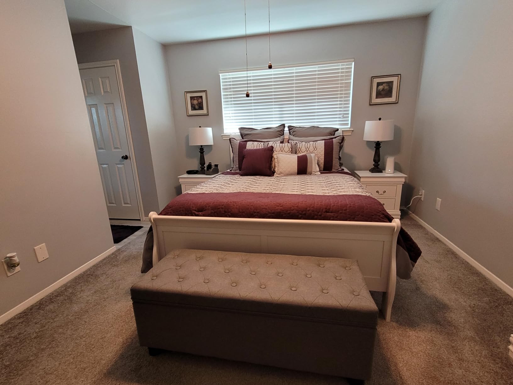 SONGMICS Storage Ottoman, 48 Inches Long Bed End Stool, Solid Wood Legs customer photo 1