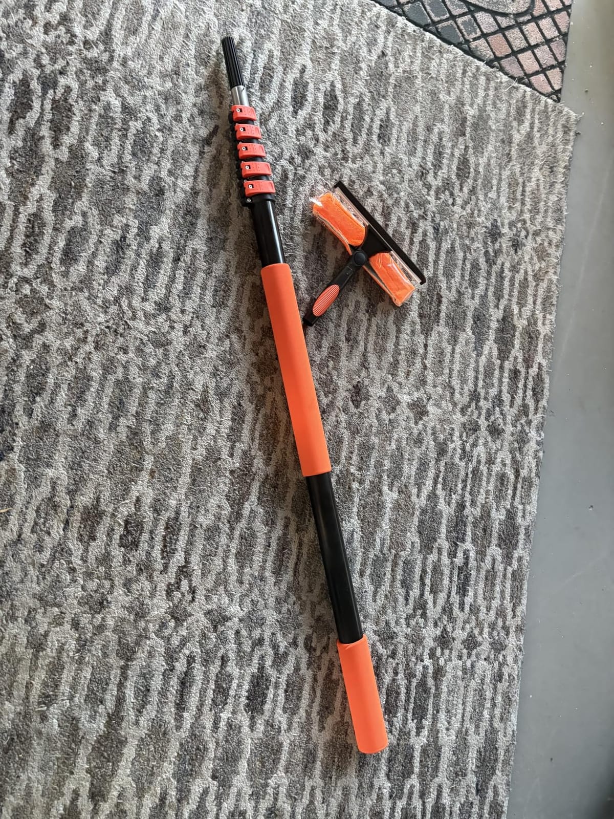 30FT Window Washing Kit, Squeegee with Telescopic Extension Pole customer photo 2