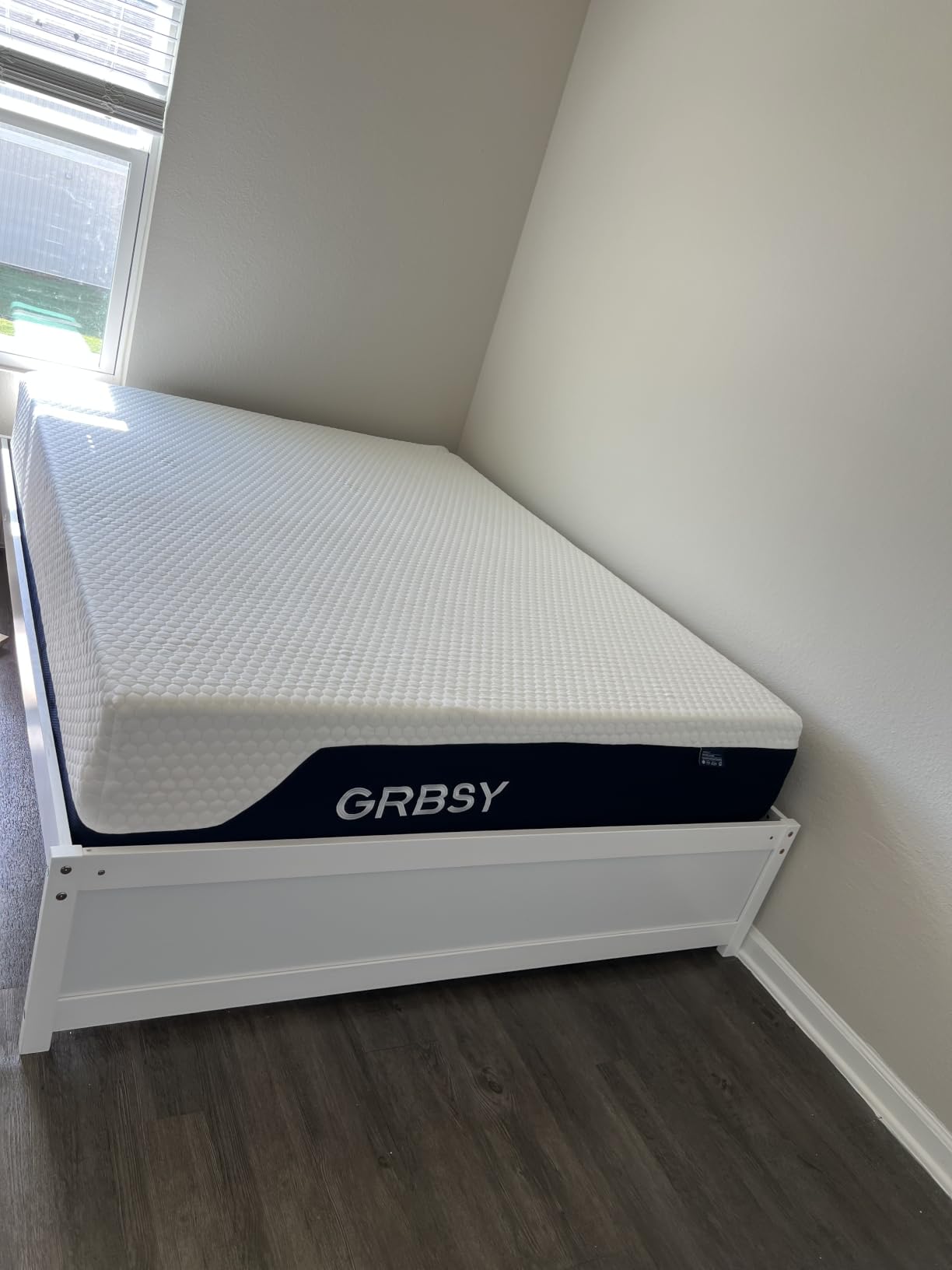 14 Inch Queen Mattress Firm - Cooling Gel Memory Foam Mattress, Removable IceSilk Cover, Back Pain Relief & Motion Isolation, CertiPUR-US Safe Foam, Fiberglass-Free, Queen Bed Mattress in a Box customer photo 2