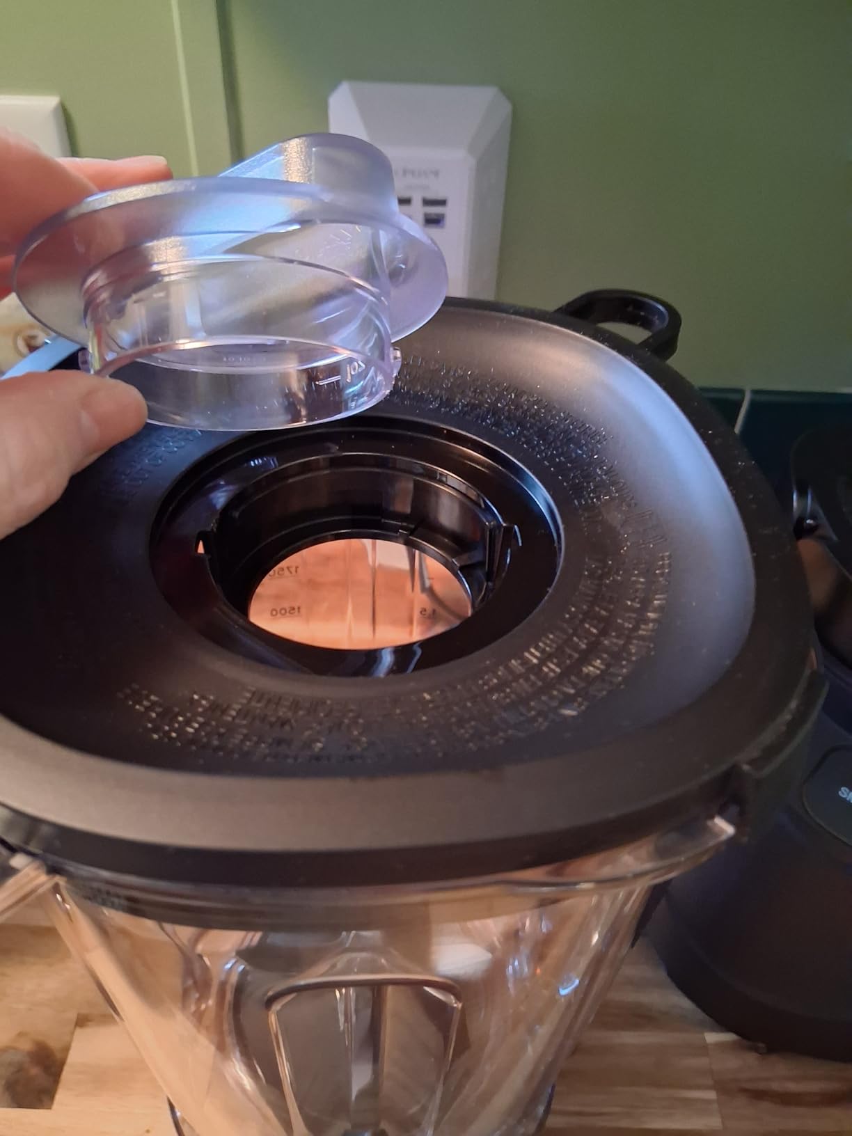 nutribullet Power Core™ Blender, 1400W Peak Power, Smoothies, Crushed Ice & Frozen Fruit, Full-Size Countertop Blender, 72-oz. Pitcher, Black, NBF70100 customer photo 1