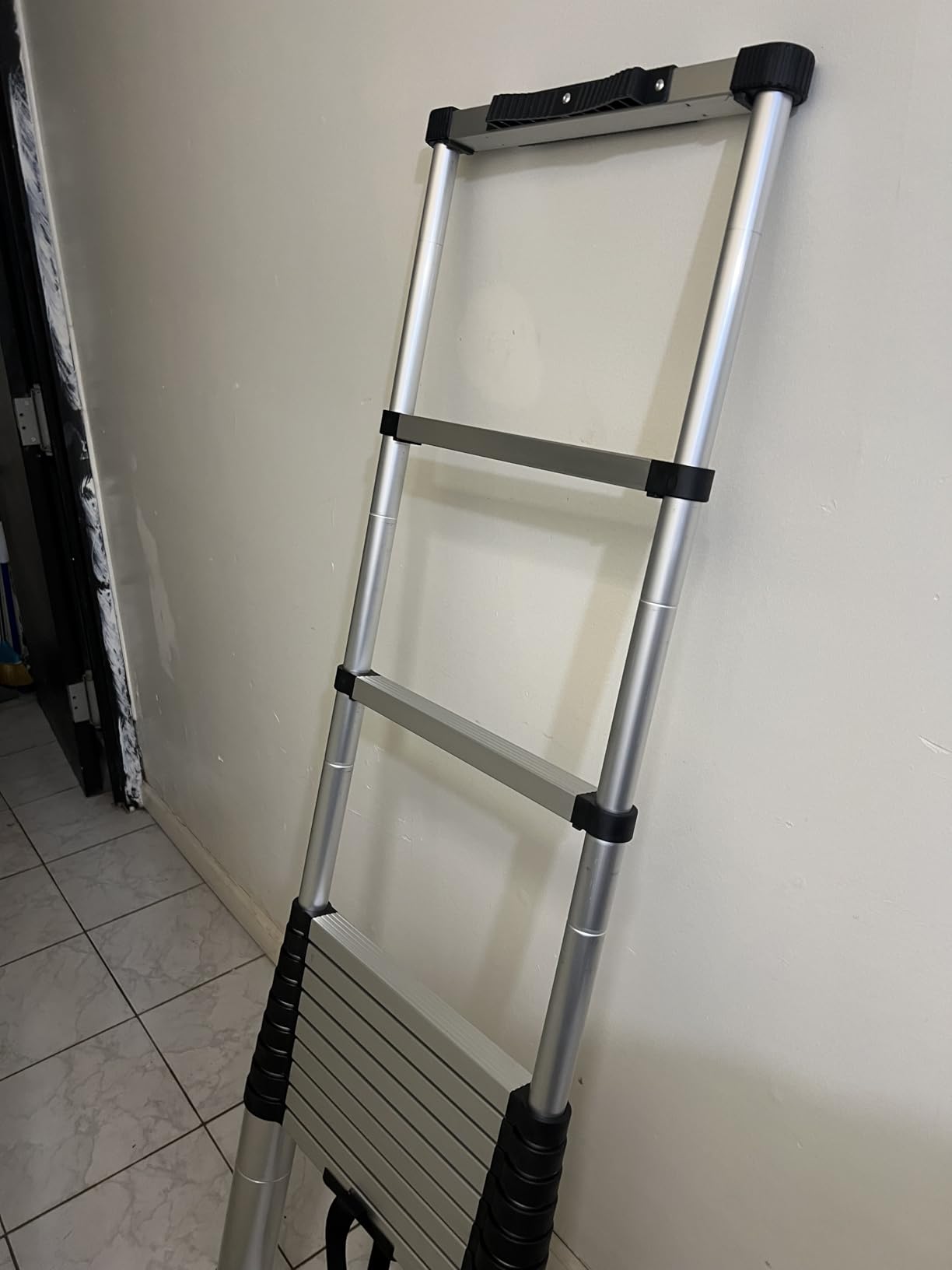 JADDUO Telescoping Ladder, 24.6 FT, Rectangular, Heavy Duty, Silver customer photo 2