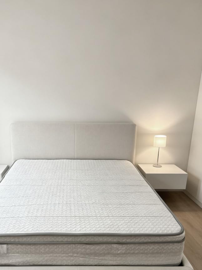 Novilla 12 Inch Queen Size Mattress, Hypoallergenic & Back Pain Relief, Hybrid Queen Mattresses in a Box with Smarts Coils, Fiberglass Free CertiPUR-US Certified Colchones No Box Spring Needed customer photo 2