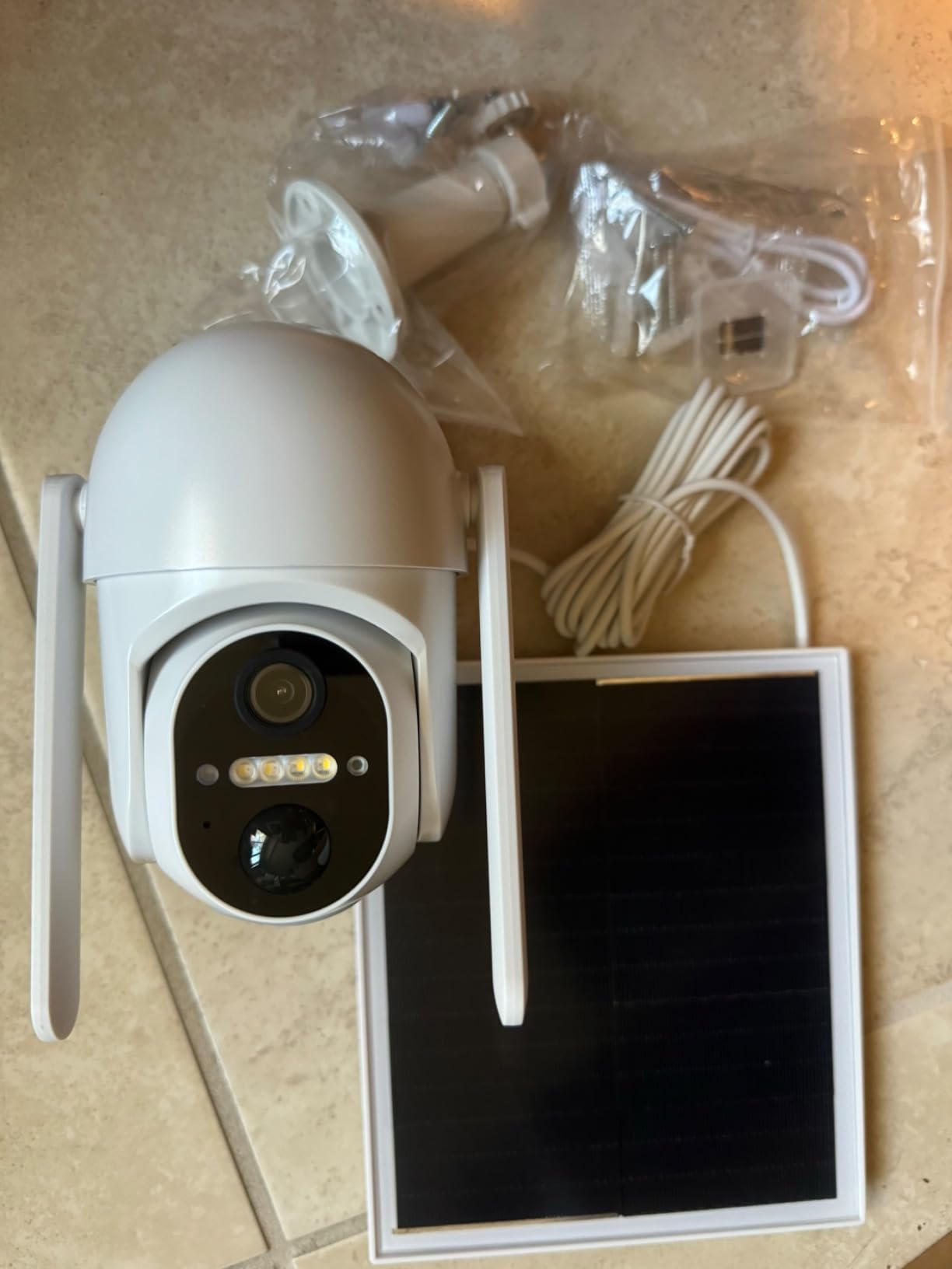 ELYSOO Dual Lens 4G LTE Cellular Security Camera, 2K HD Video, No WiFi Needed, 360° View Camera with Night Vision, Easy to Install, PIR Alarm, Built-in SIM Card(Supports Verizon/AT&T/T-Mobile) - White customer photo 1