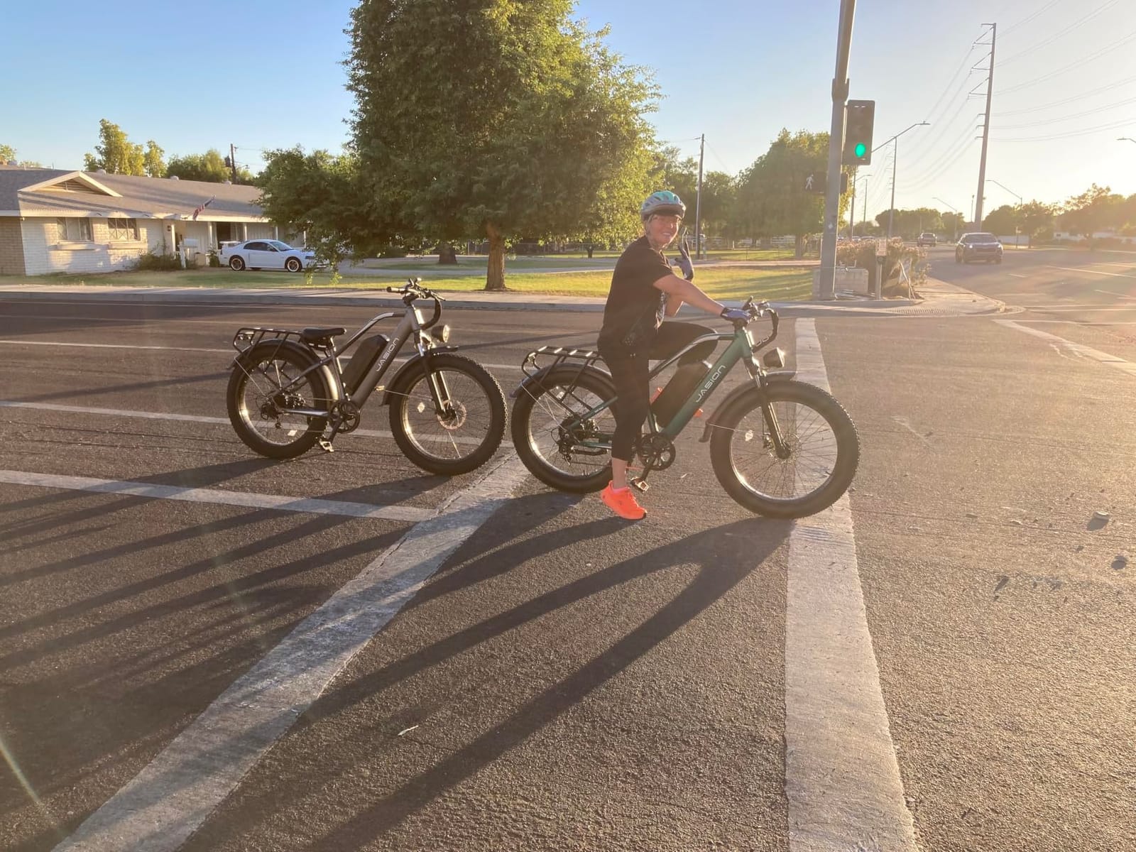 Jasion EB5 MAX Electric Bike for Adults 2000W Peak Motor, 48V 15Ah Battery customer photo 2