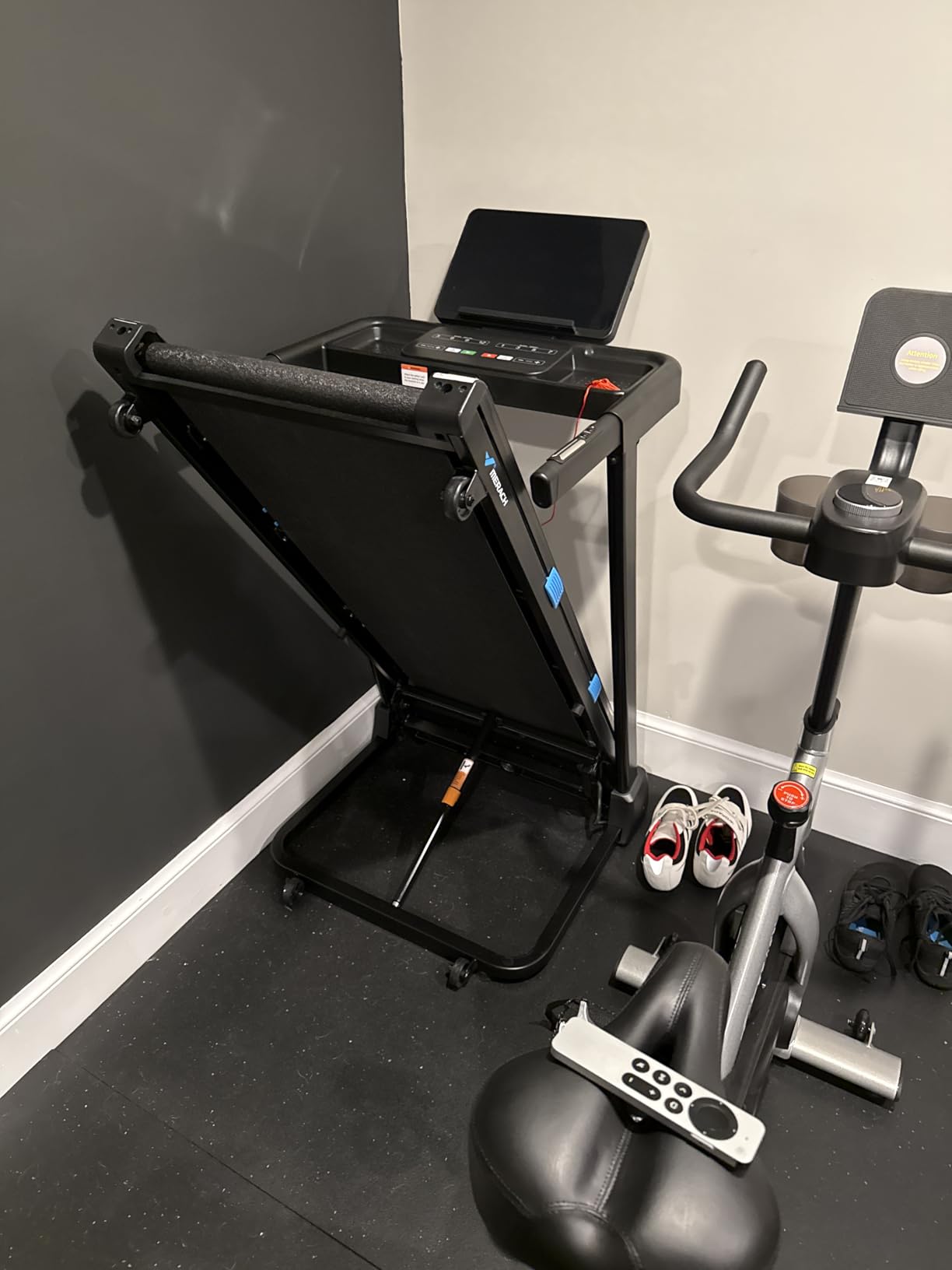 MERACH T12 Foldable Treadmill for Home, 300 LBS Capacity, Wide Running Belt customer photo 1